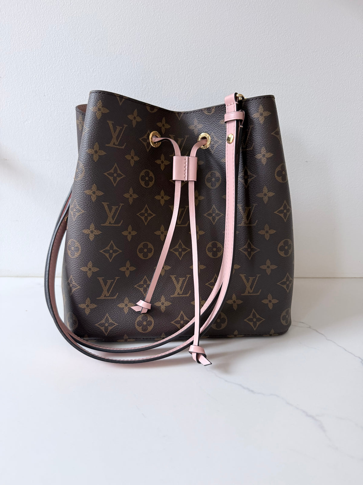 Louis Vuitton NeoNoe Monogram Rose