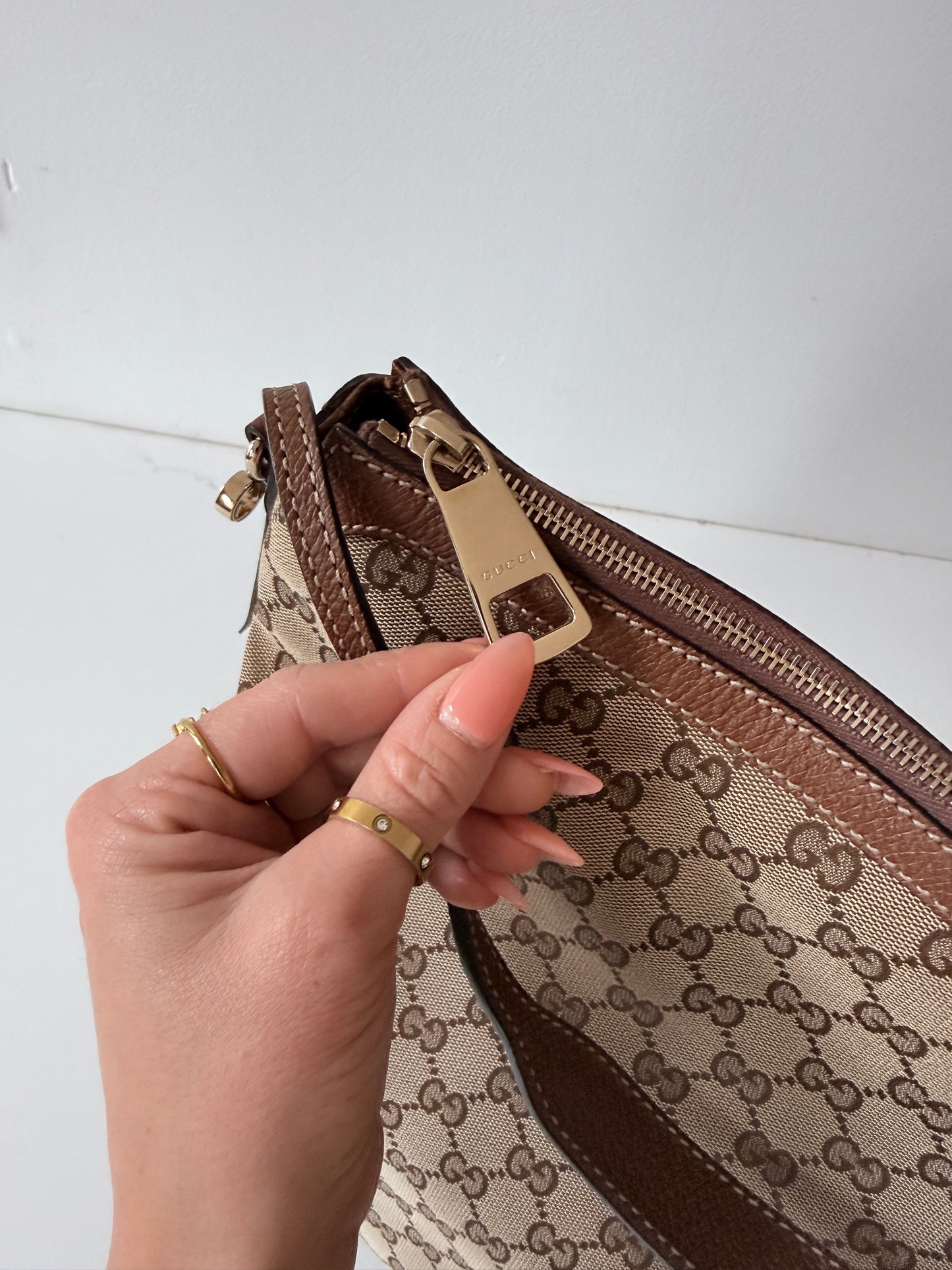 Gucci B Hobo Shoulder Bag