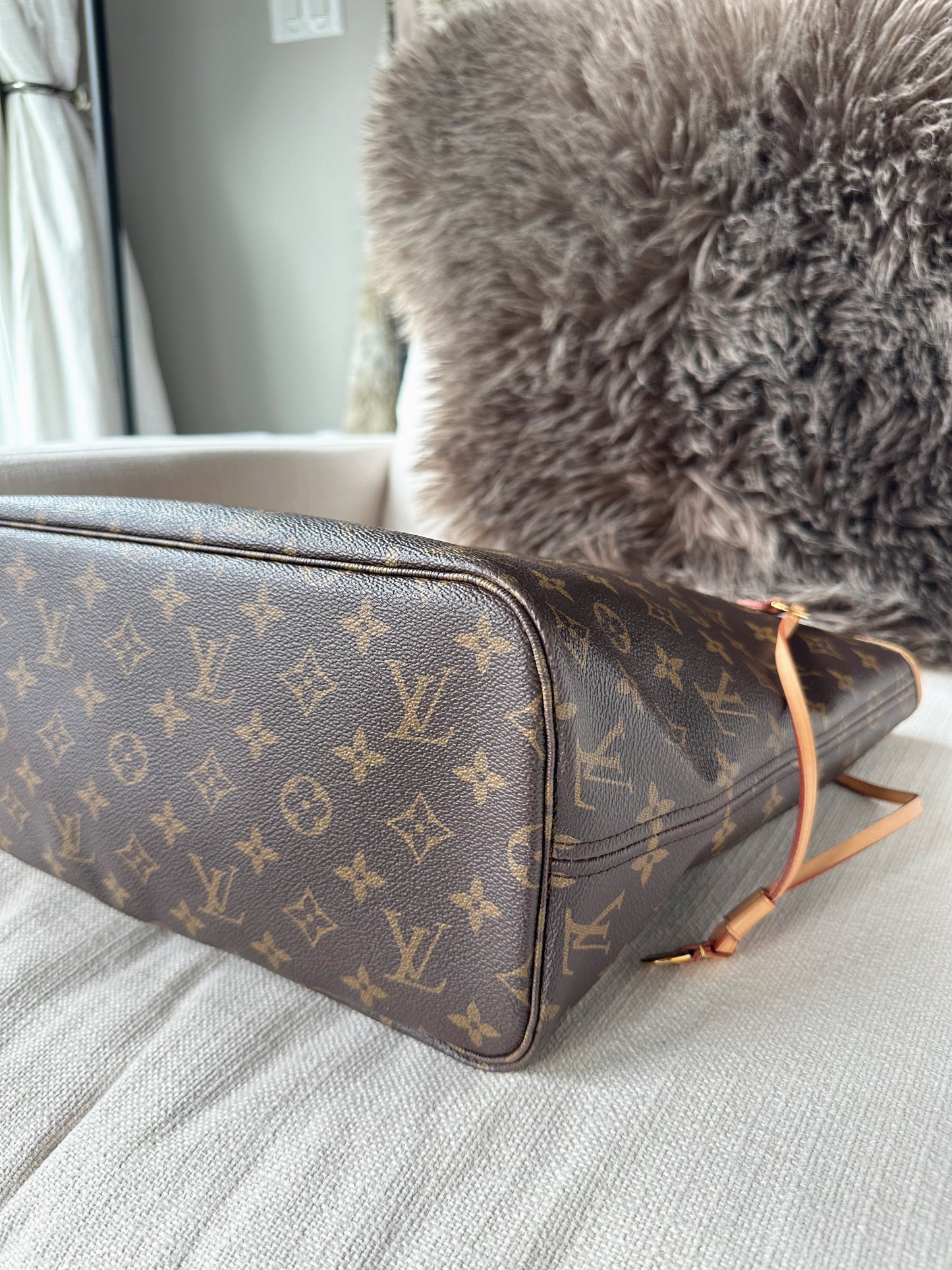 Louis Vuitton Monogram Neverfull MM Pivoine