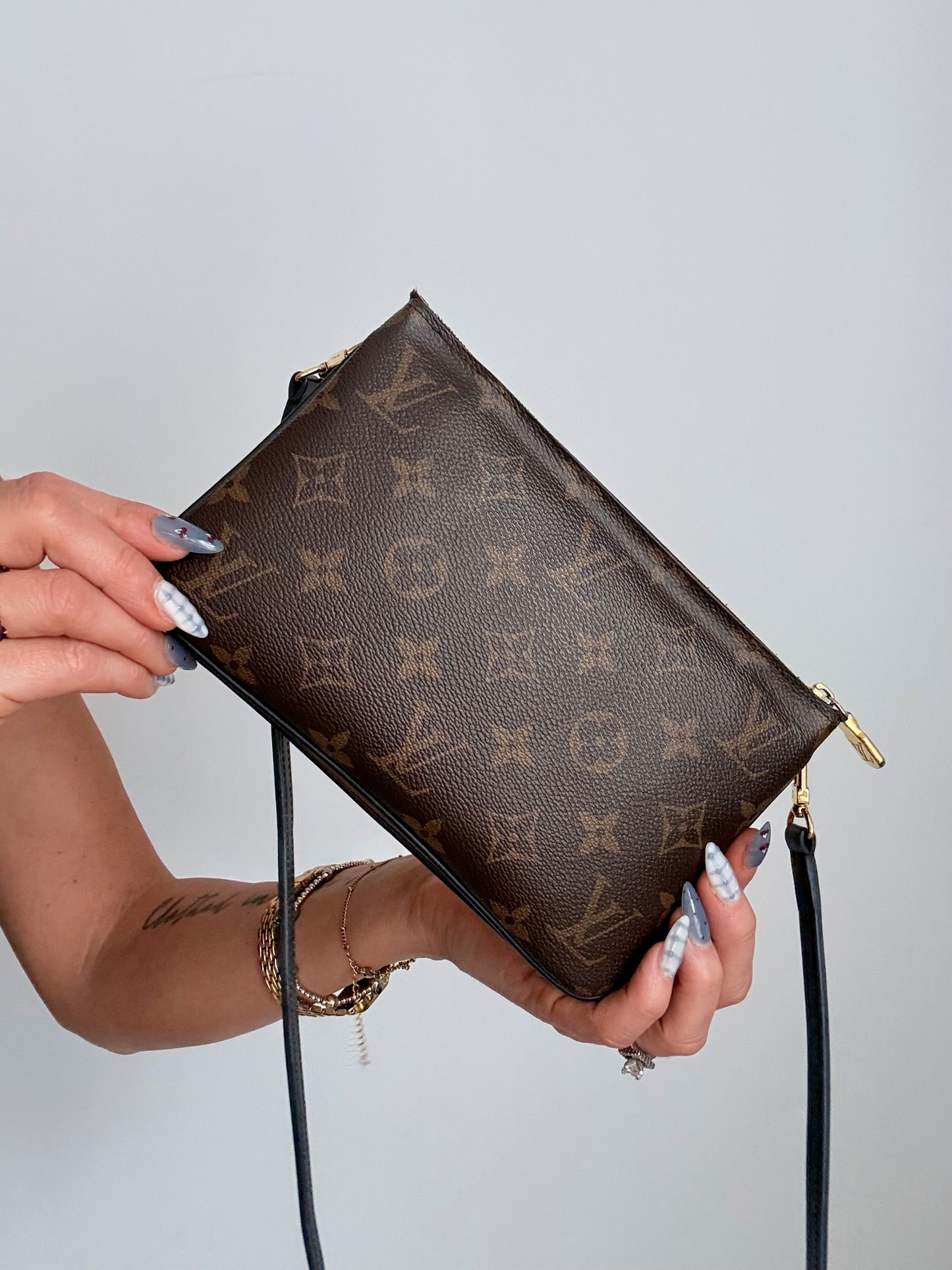 Louis Vuitton Reverse Monogram Giant Double Zip Pochette