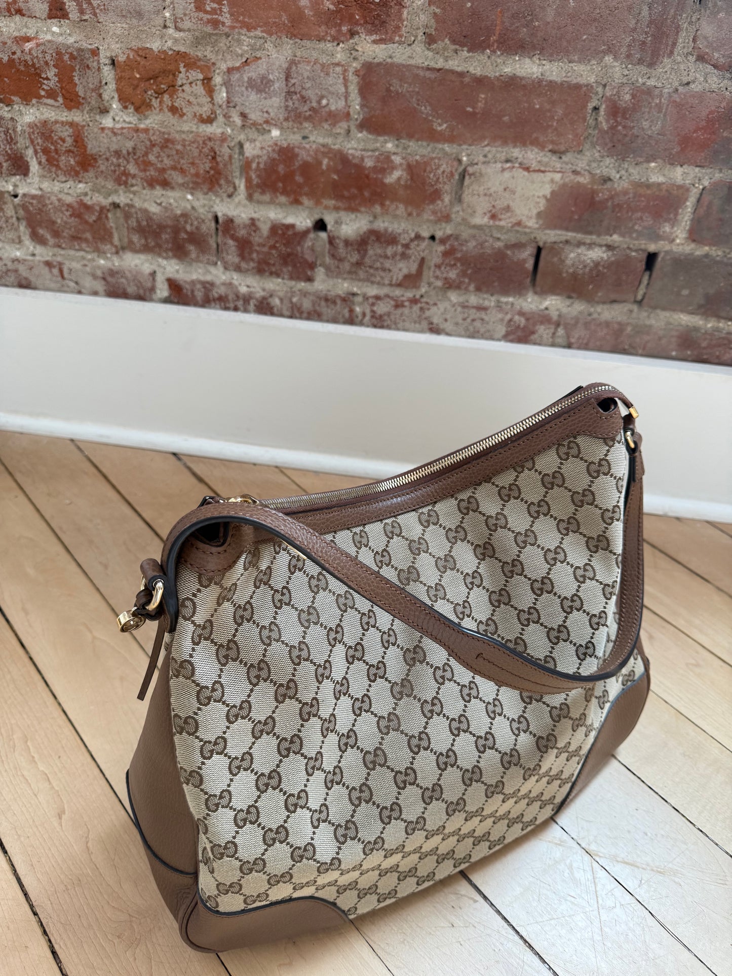 Gucci Bree Micro Hobo Shoulder Bag