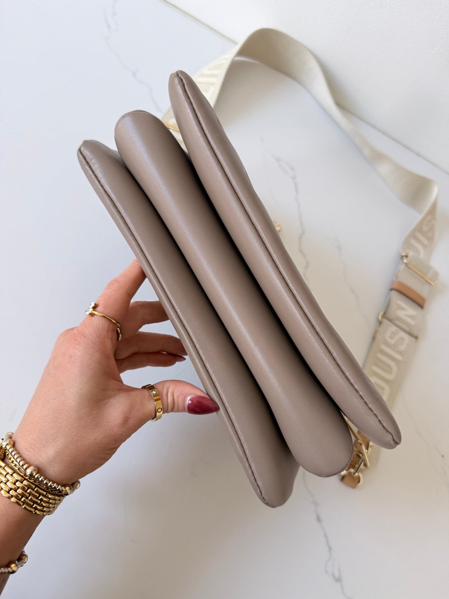 Louis Vuitton Coussin MM Taupe