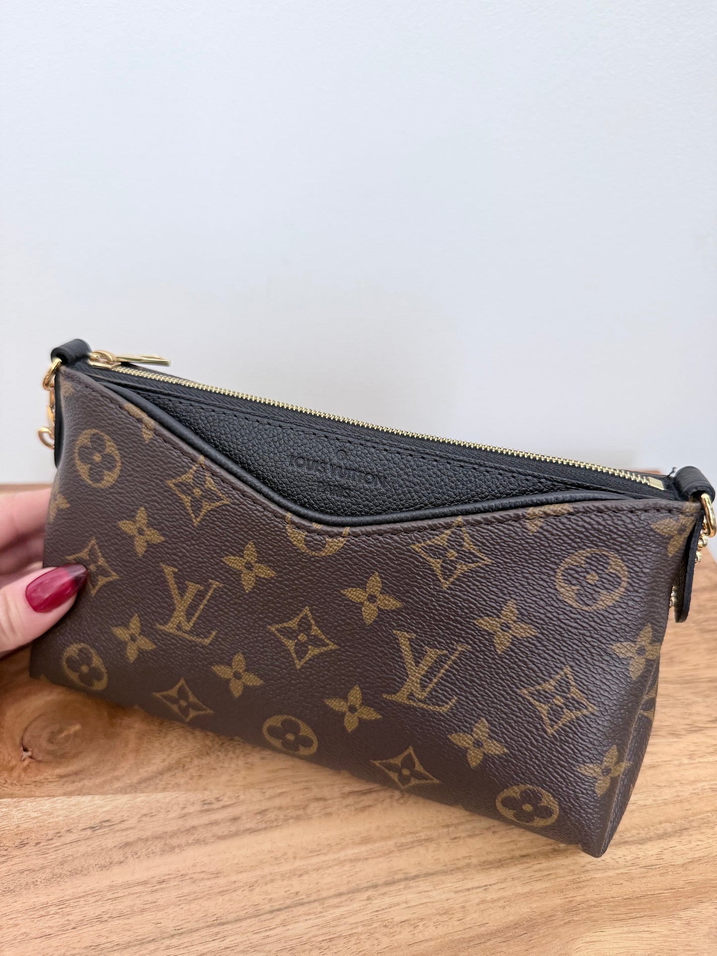 Louis Vuitton Pallas Crossbody Monogram