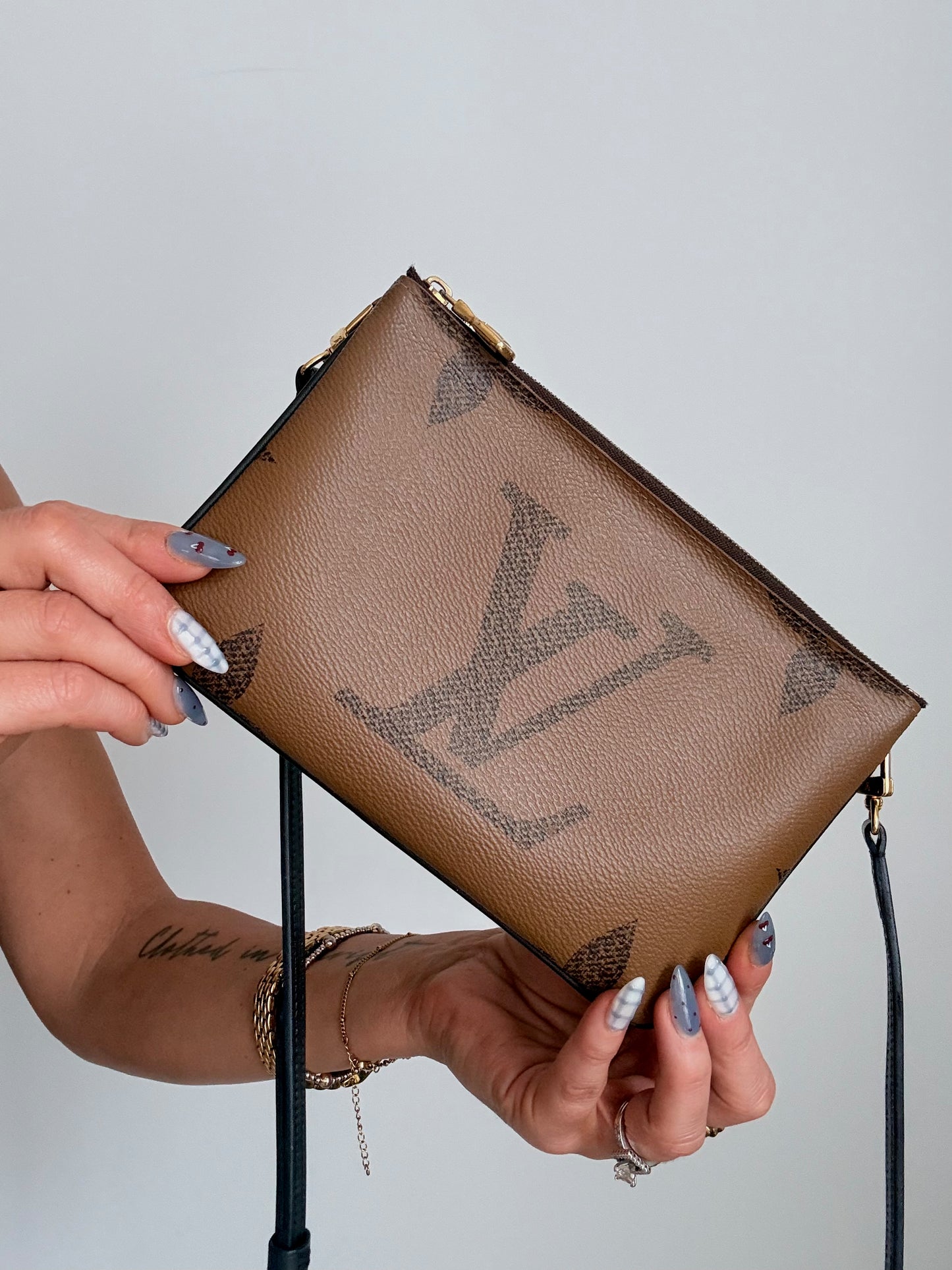 Louis Vuitton Reverse Monogram Giant Double Zip Pochette