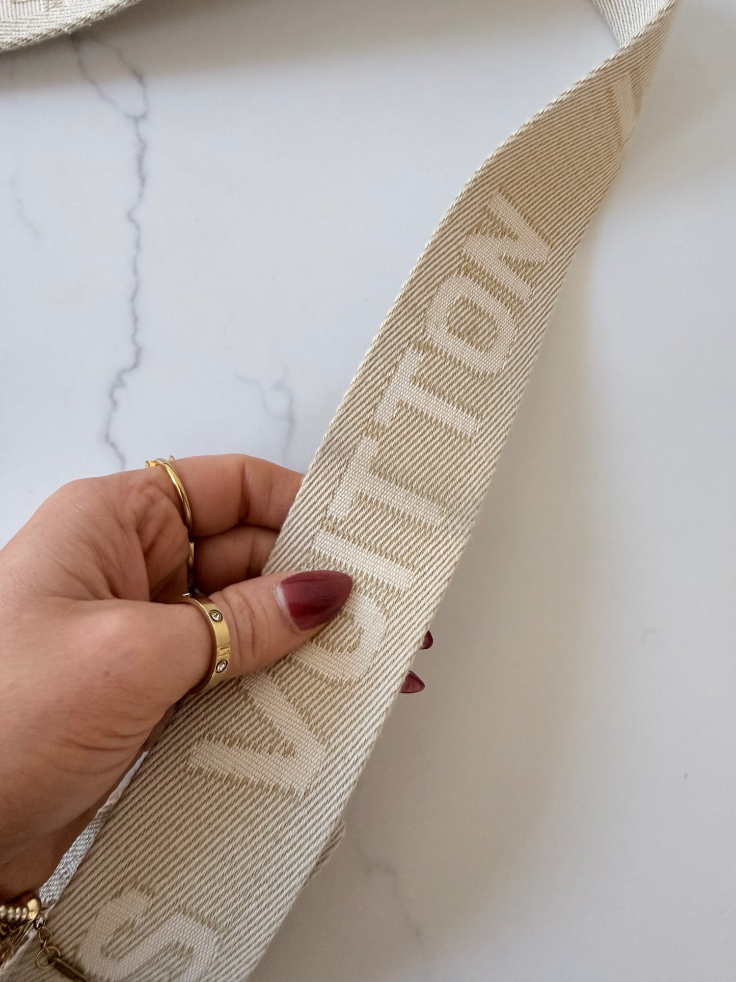 Louis Vuitton Coussin MM Taupe