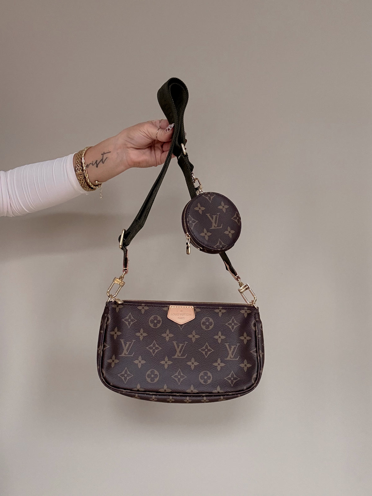 Louis Vuitton Multi Pochette Accessoires Kaki