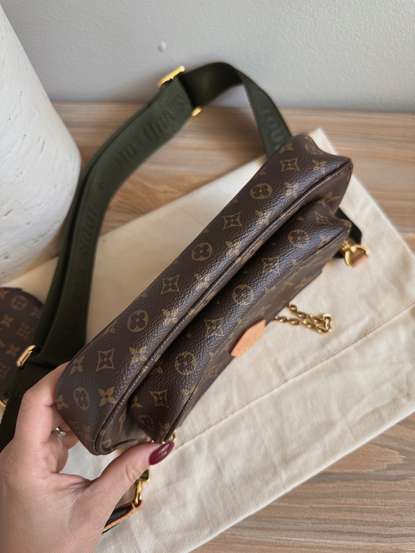 Louis Vuitton Multi Pochette Khaki