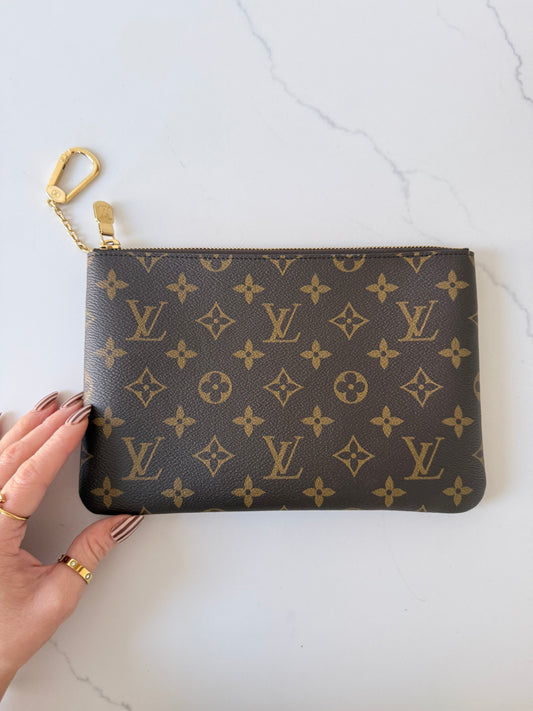 Louis Vuitton Key Pouch M