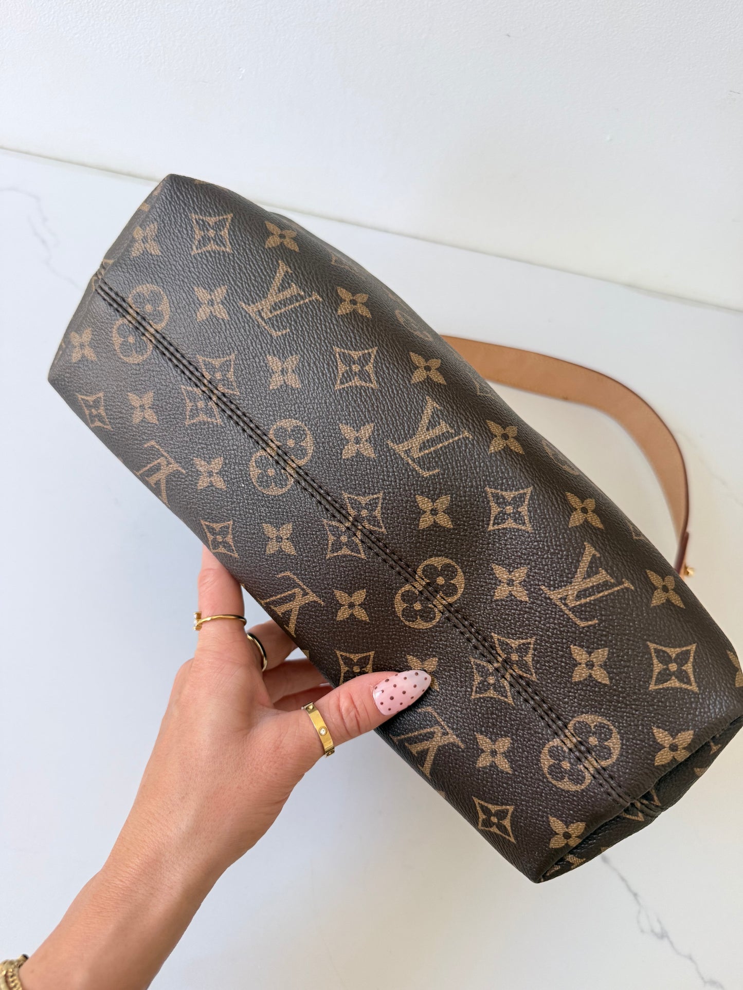 Louis Vuitton Monogram Graceful PM Pivoine