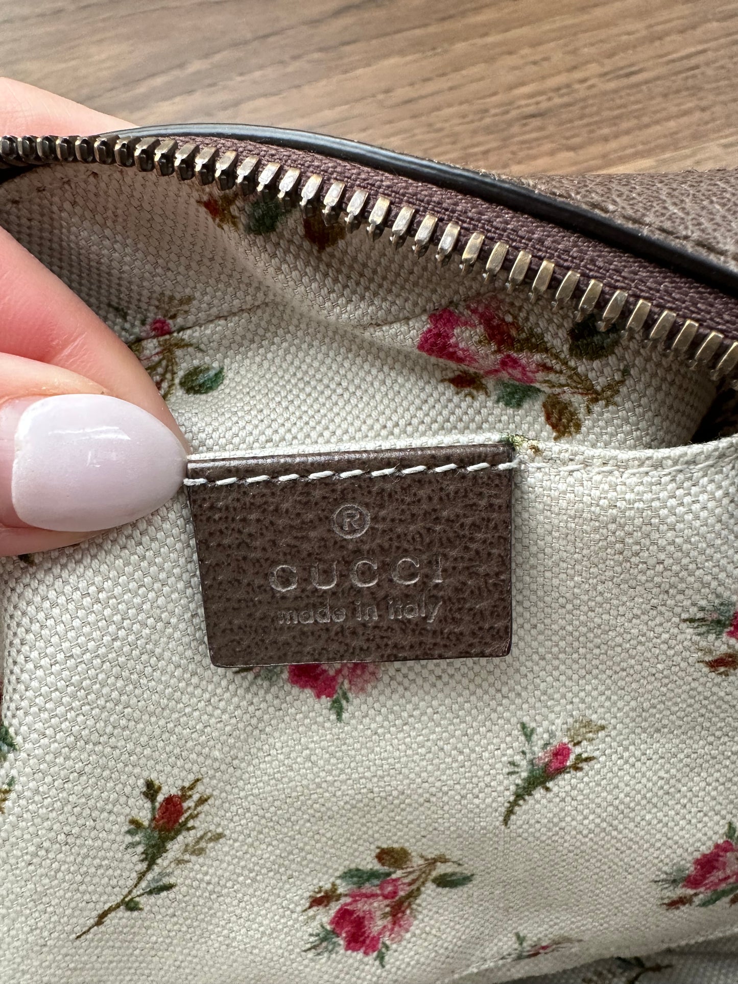 Gucci Neo Supreme Messenger Bag