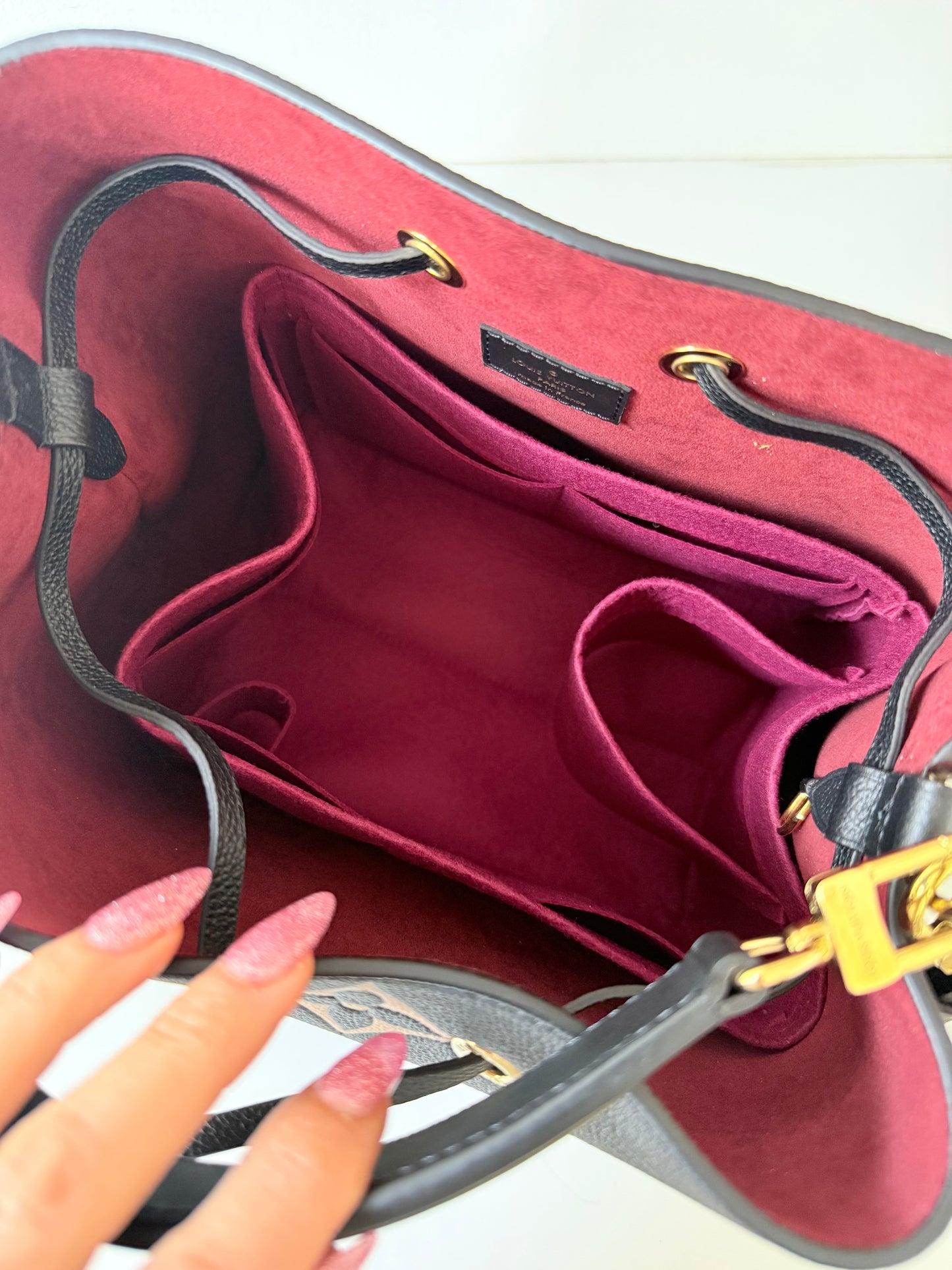 Louis Vuitton NéoNoé MM Bucket Bag Bicolor Monogram Empreinte