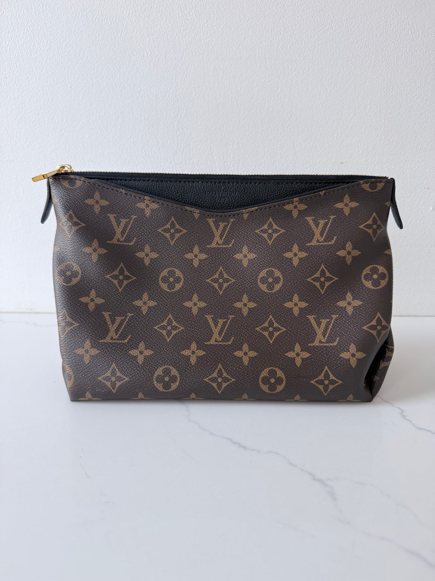 Louis Vuitton Pallas Beauty Case