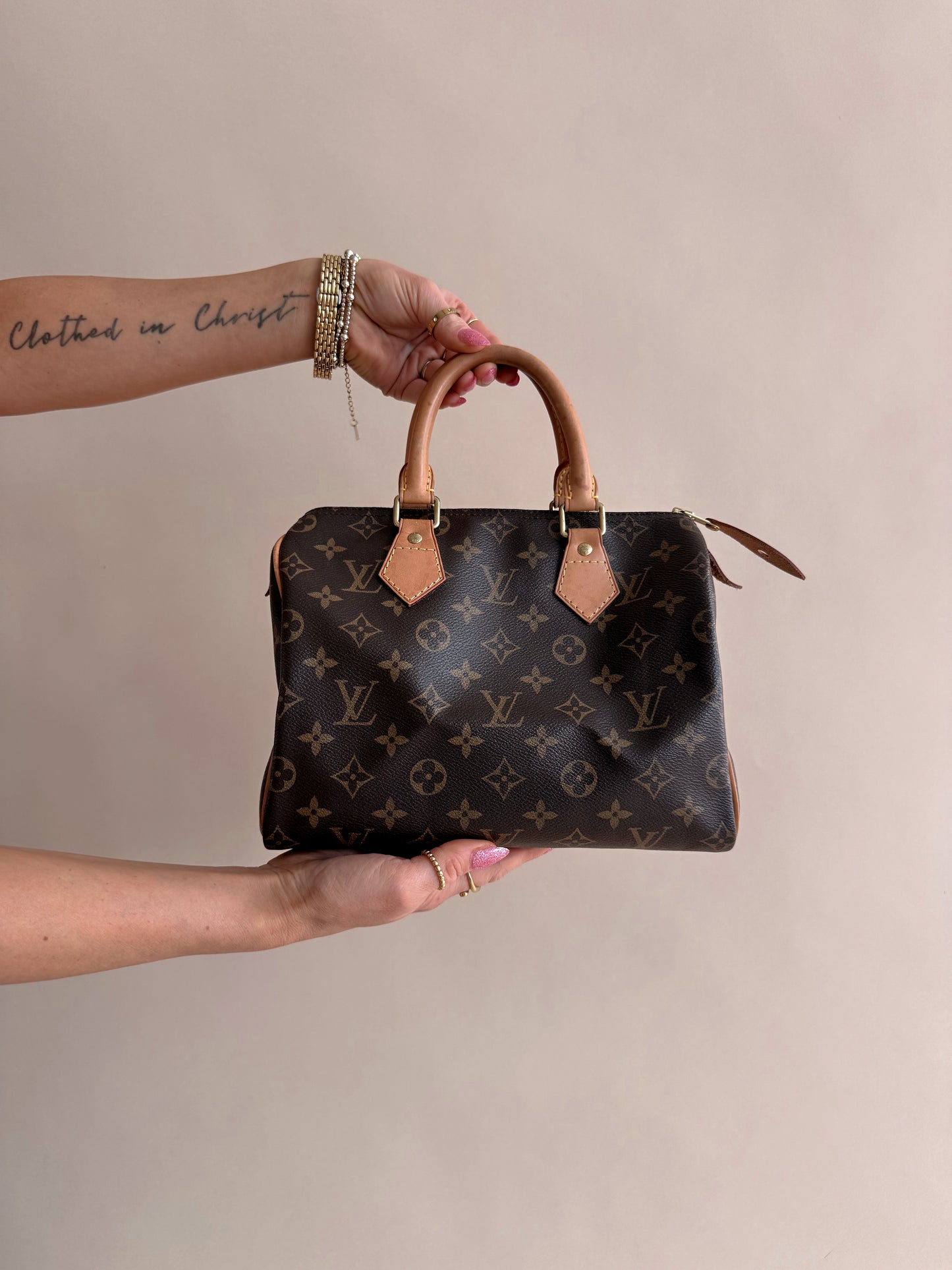 Louis Vuitton Monogram Speedy 25