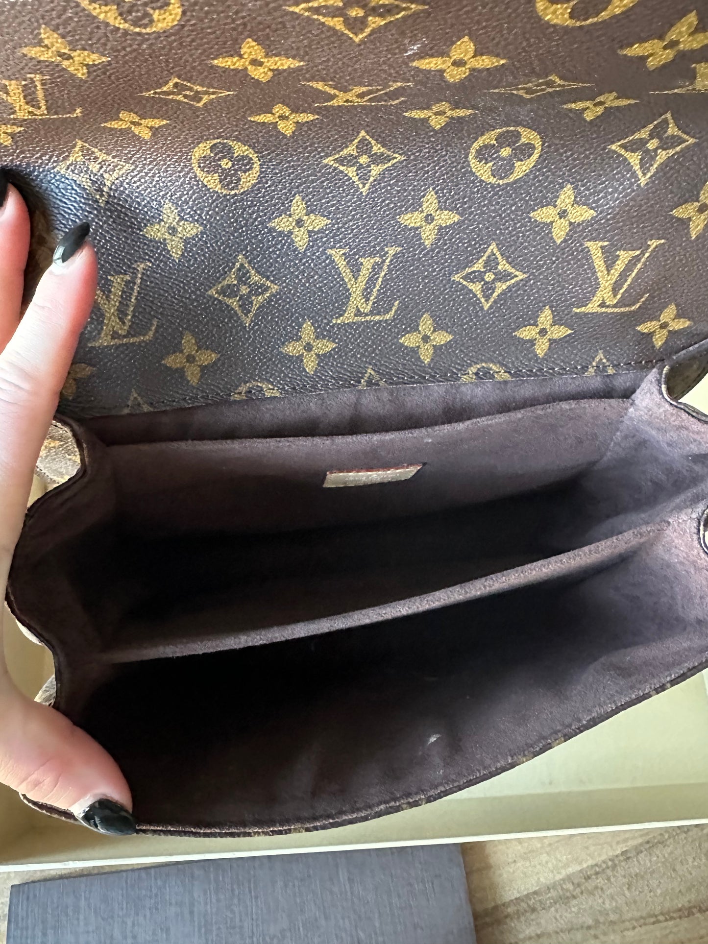 Louis Vuitton Pochette Métis Monogram