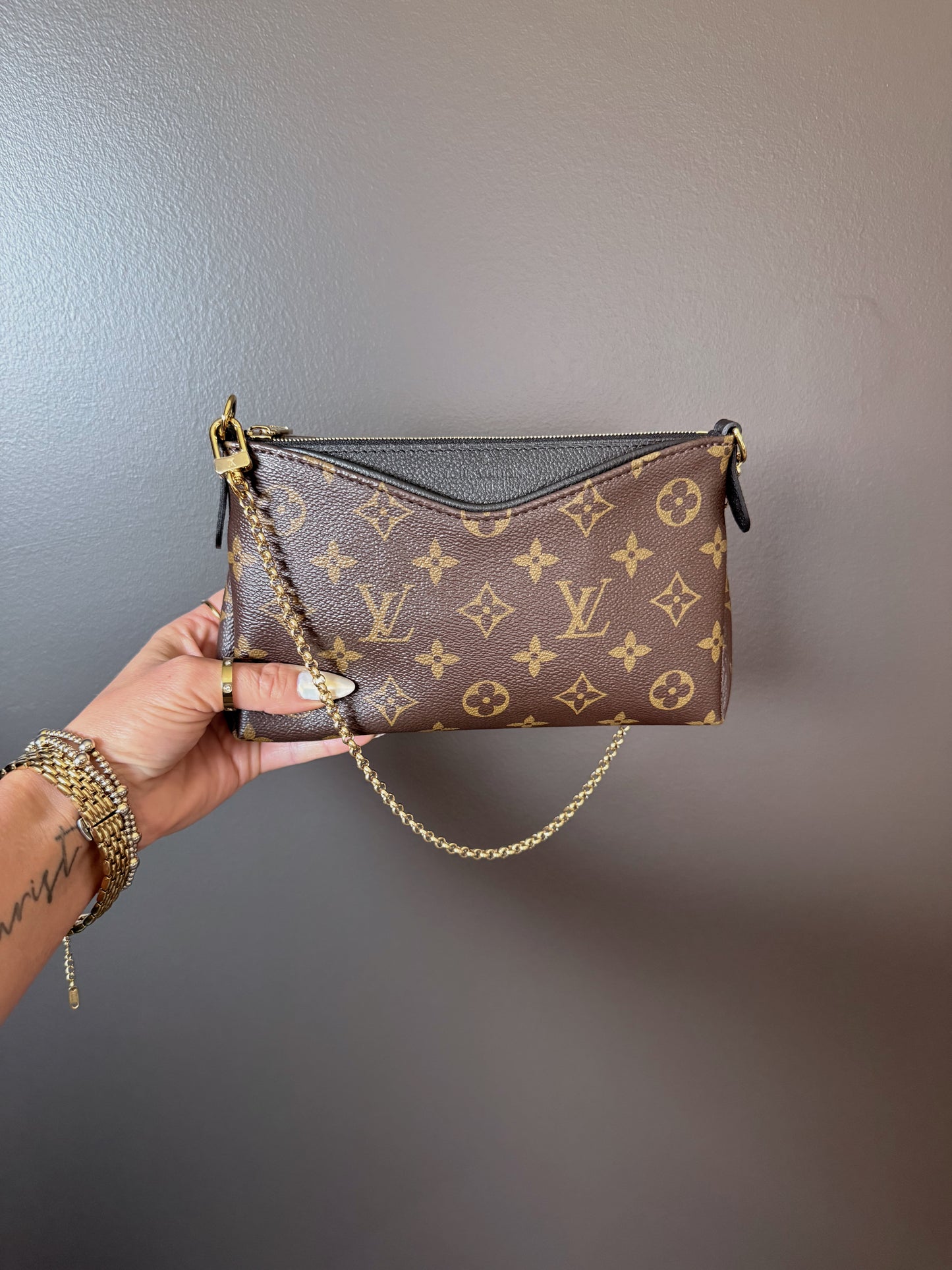 Louis Vuitton Pallas Crossbody Monogram