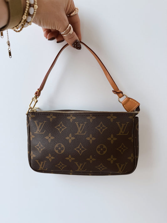 Louis Vuitton Pochette Accessoires Monogram