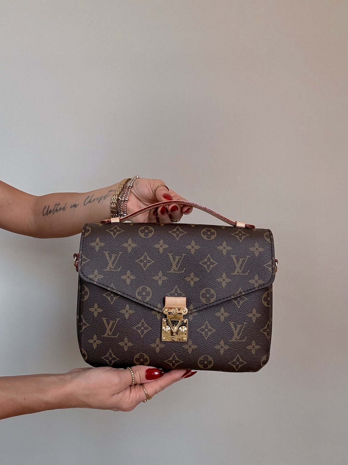 Louis Vuitton Pochette Métis Monogram