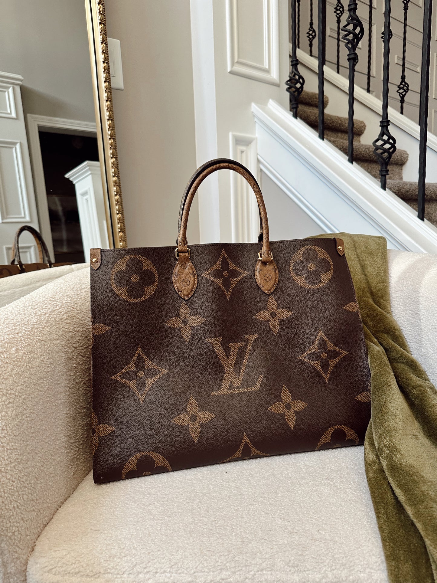 Louis Vuitton On The Go Tote GM