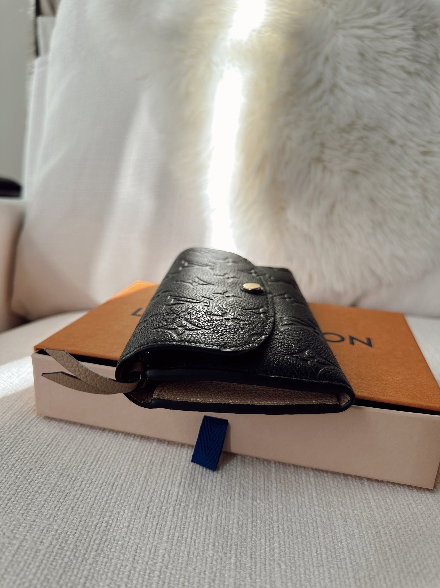 Louis Vuitton Emilie Wallet Black