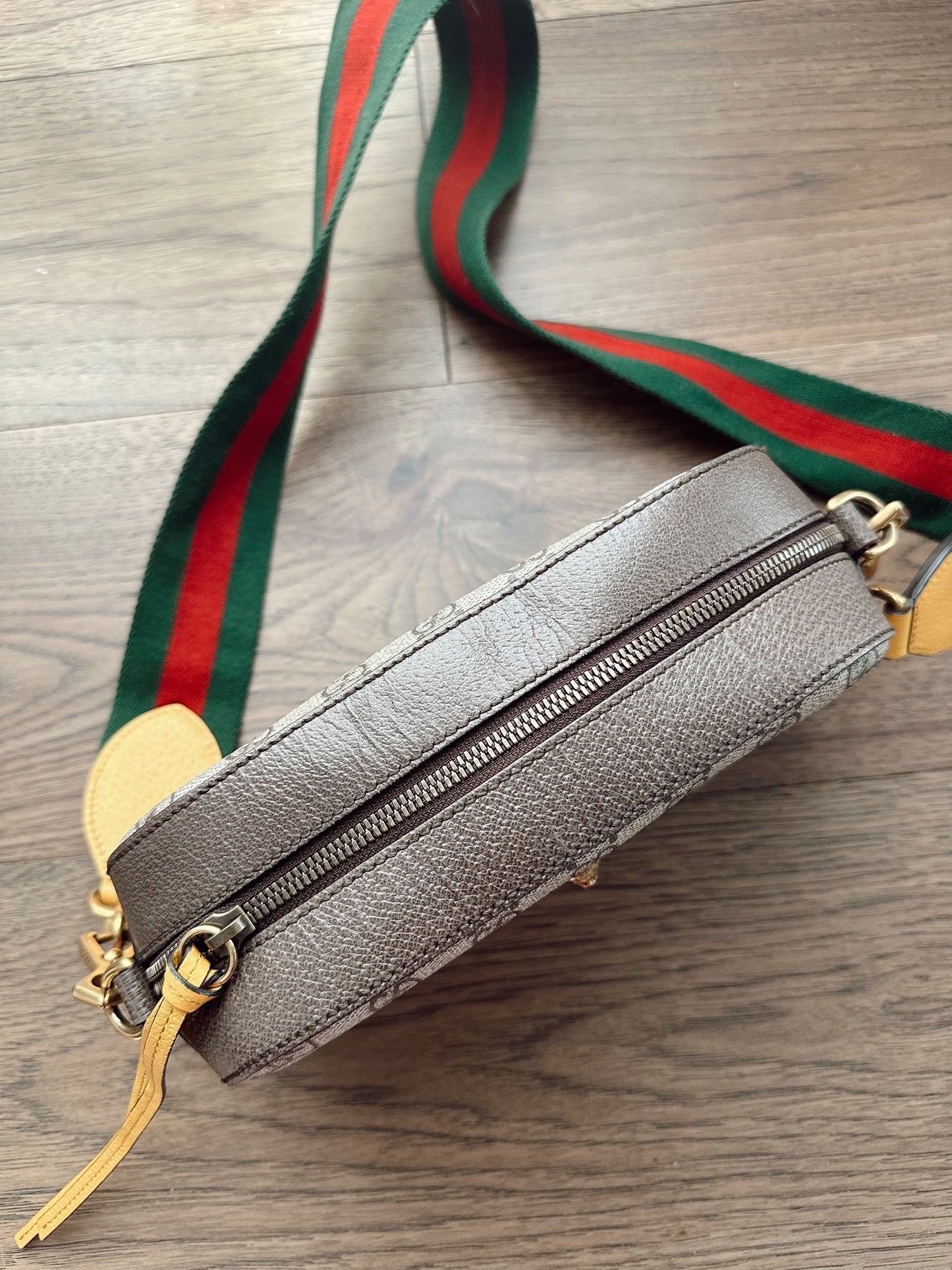 Gucci Neo Supreme Messenger Bag