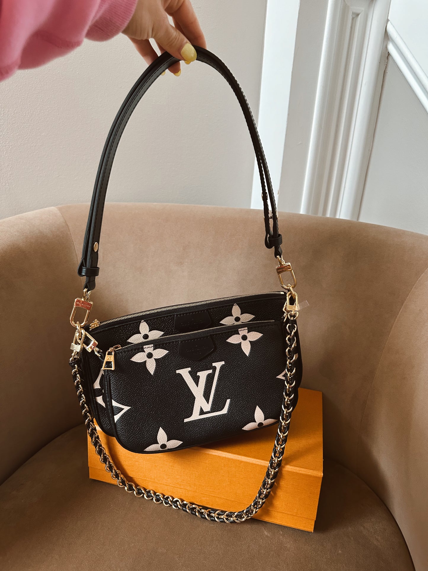 Louis Vuitton Multi Pochette Beige Black