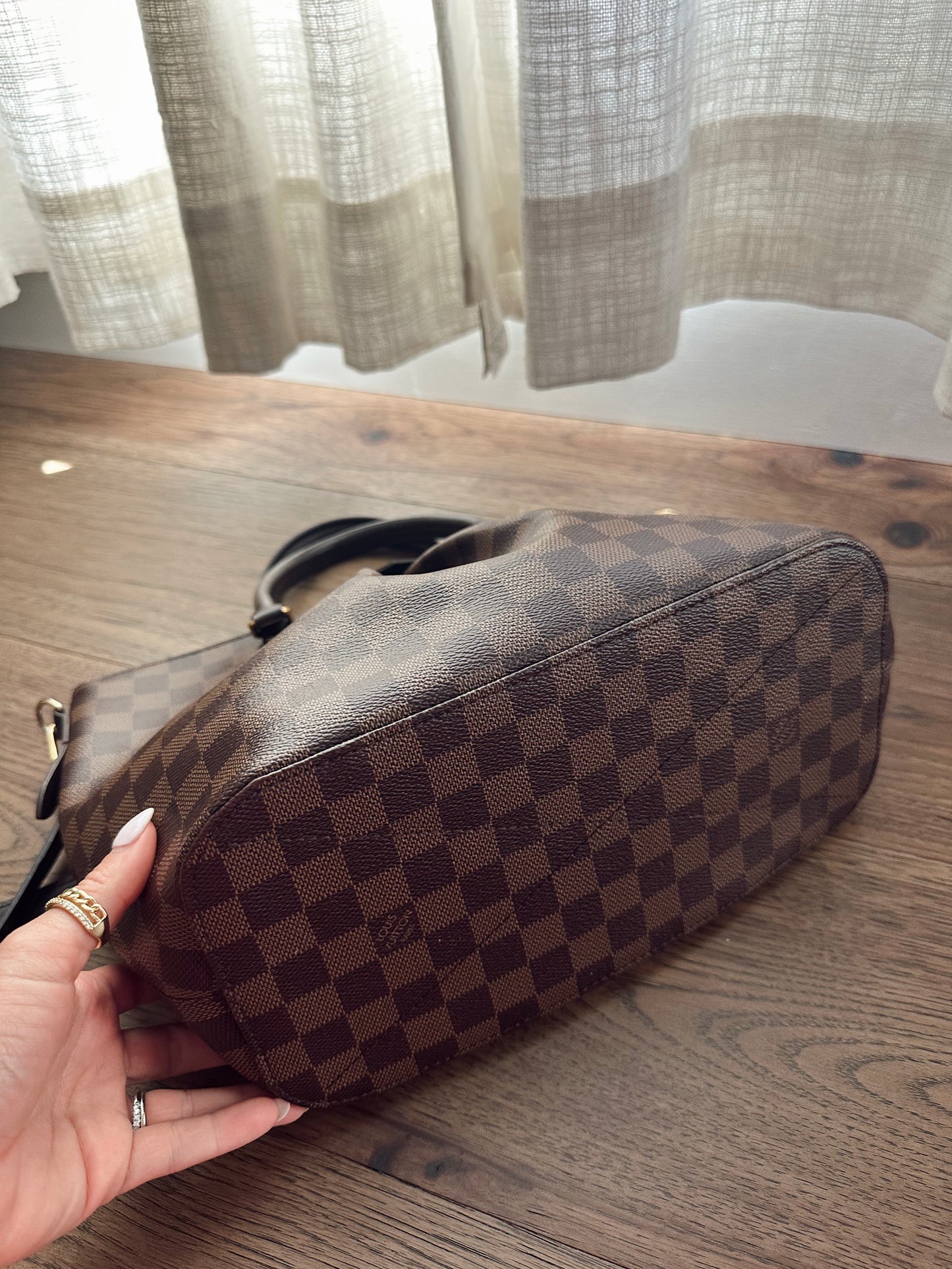 Louis Vuitton Damier Ebene Siena MM