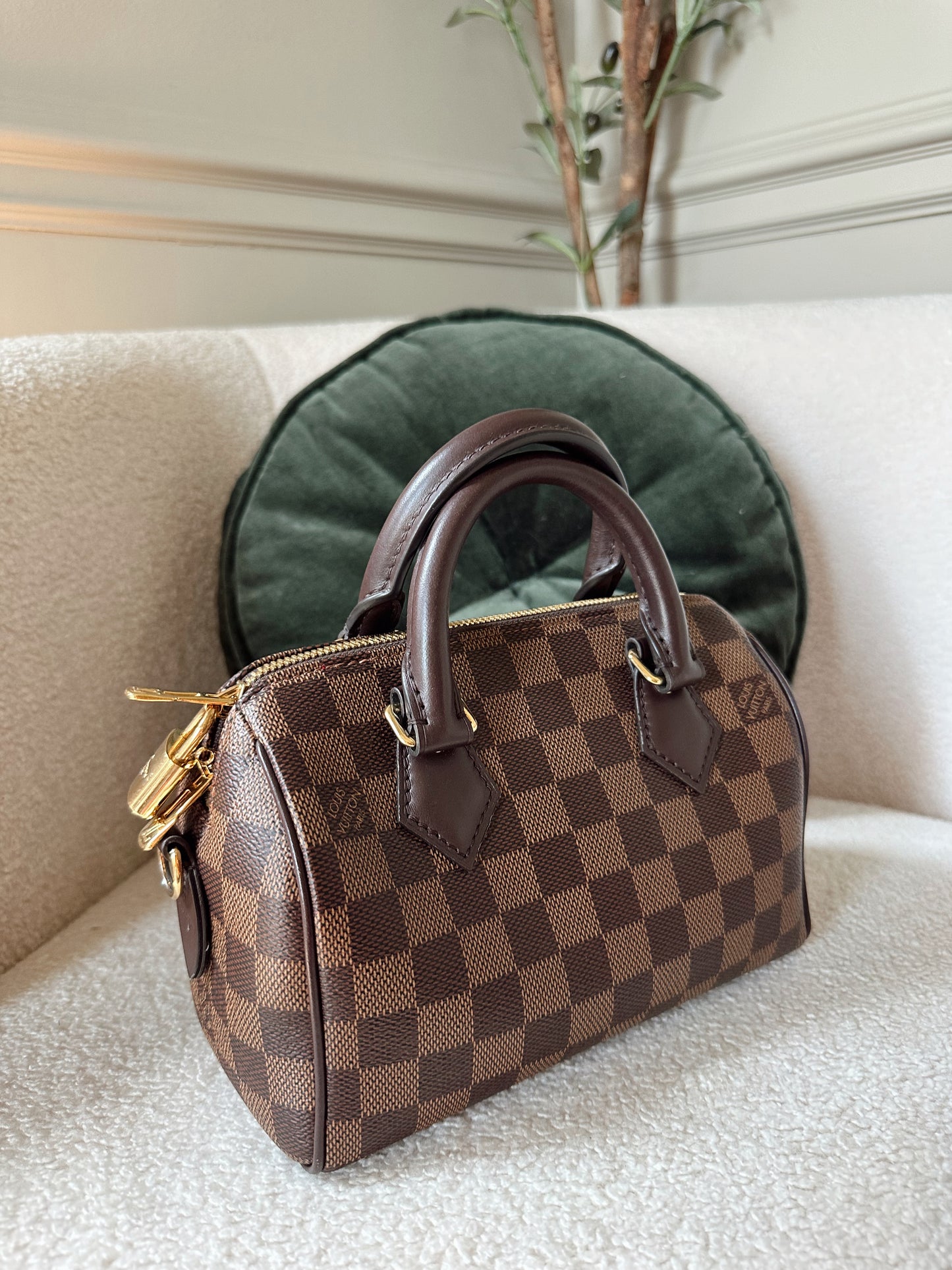 Louis Vuitton Speedy Bandouliere 20