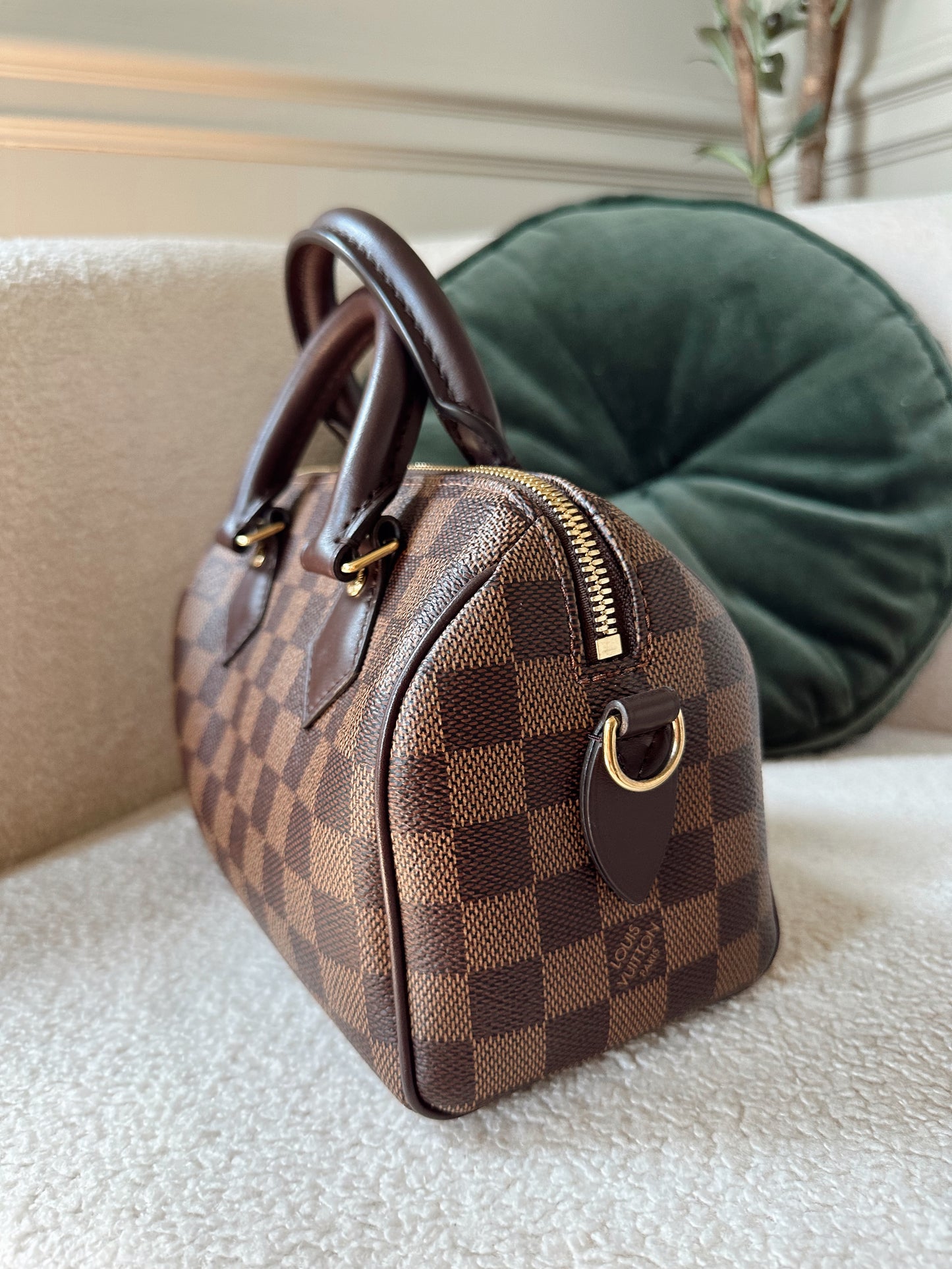 Louis Vuitton Speedy Bandouliere 20