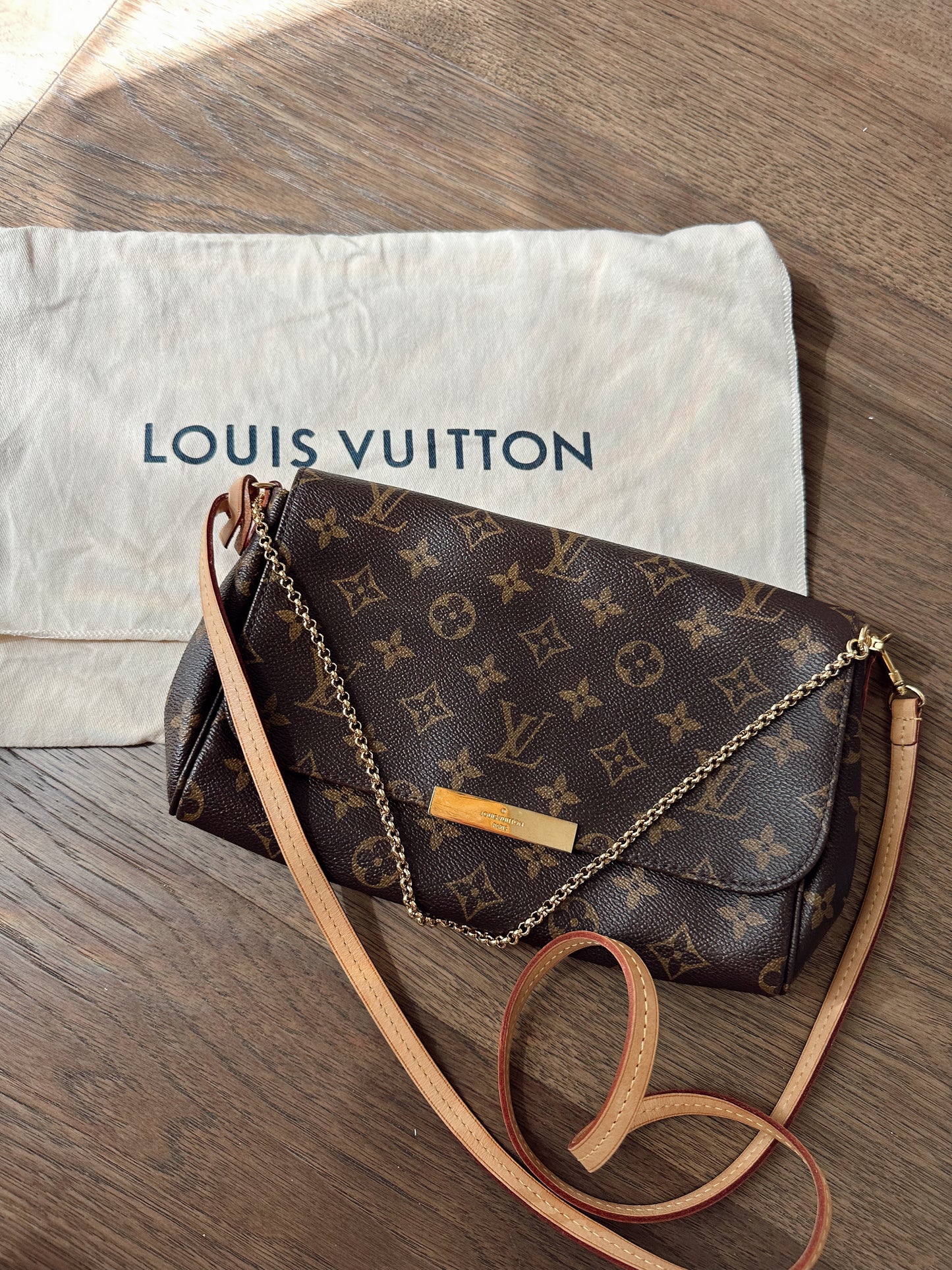 Louis Vuitton Favorite MM