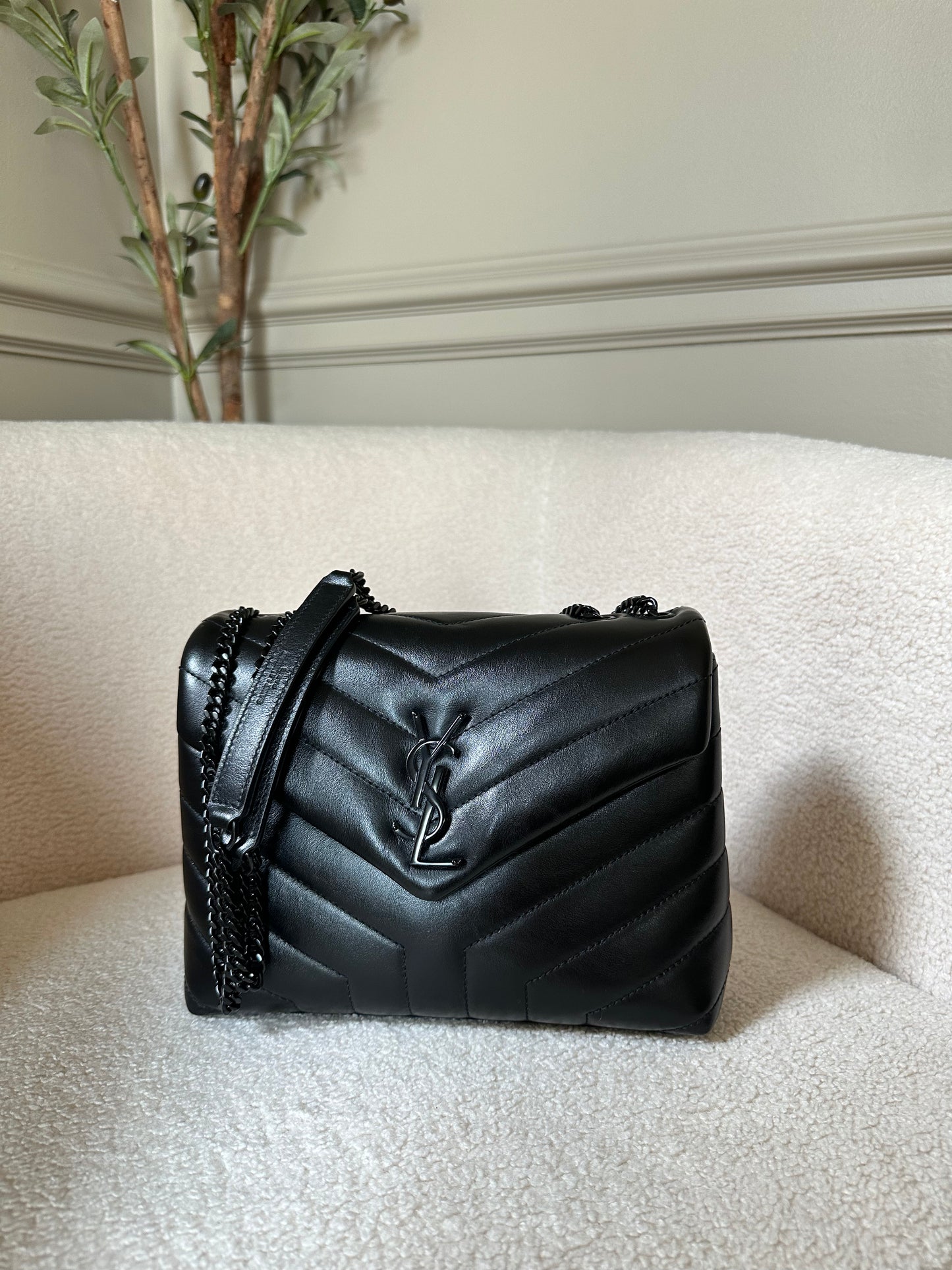 Saint Laurent Loulou Chevron Black