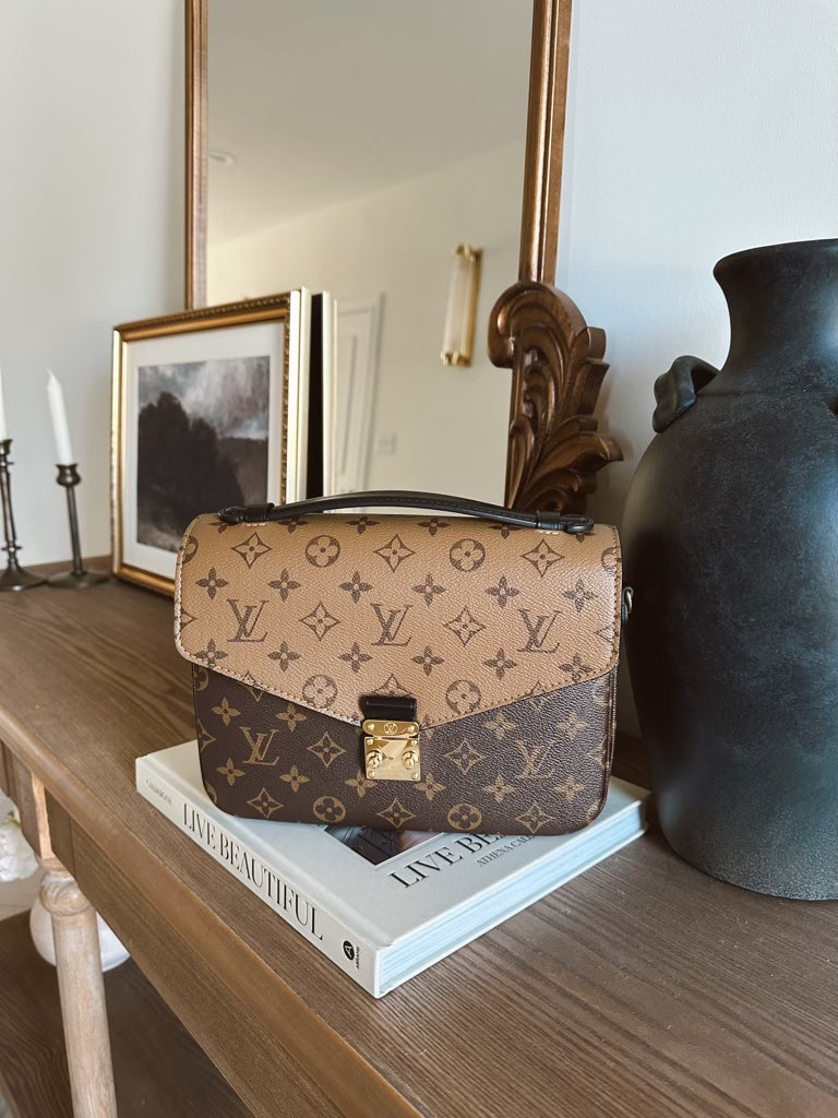 Louis Vuitton Reverse Monogram Metis Pochette