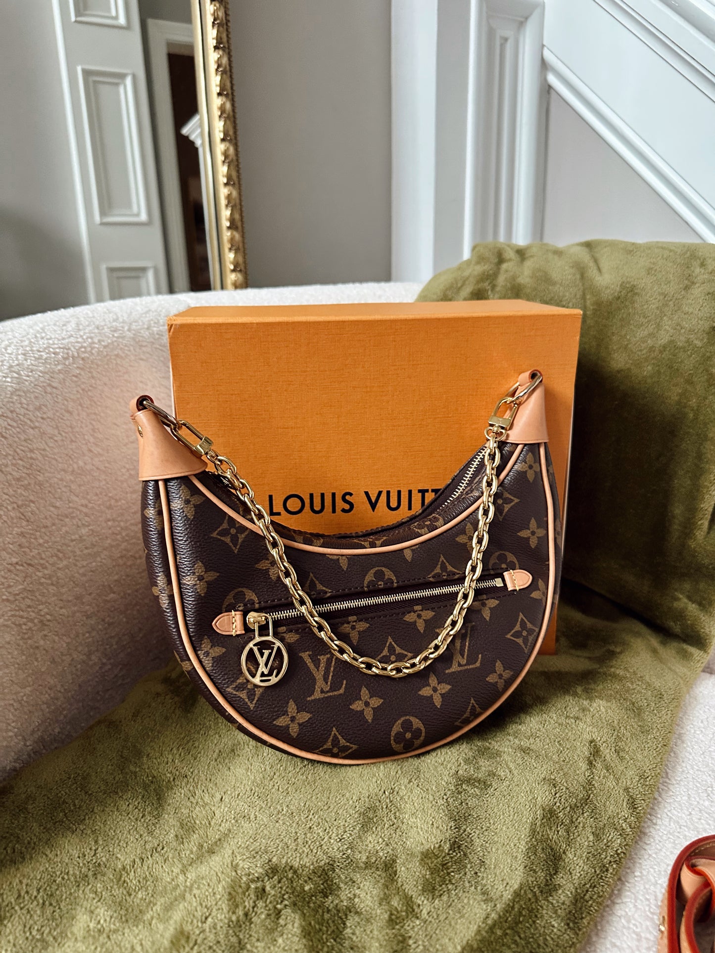 Louis Vuitton Loop Monogram