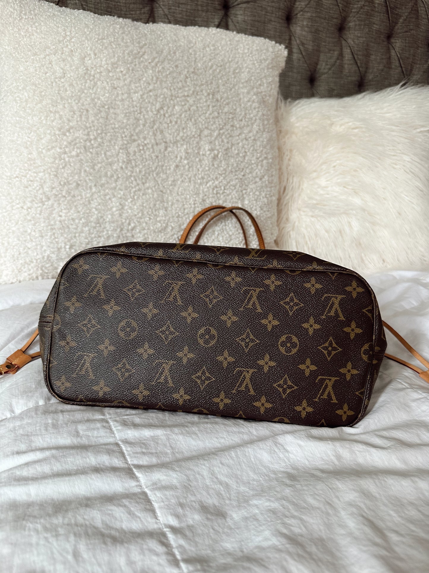 Louis Vuitton Neverfull MM Monogram