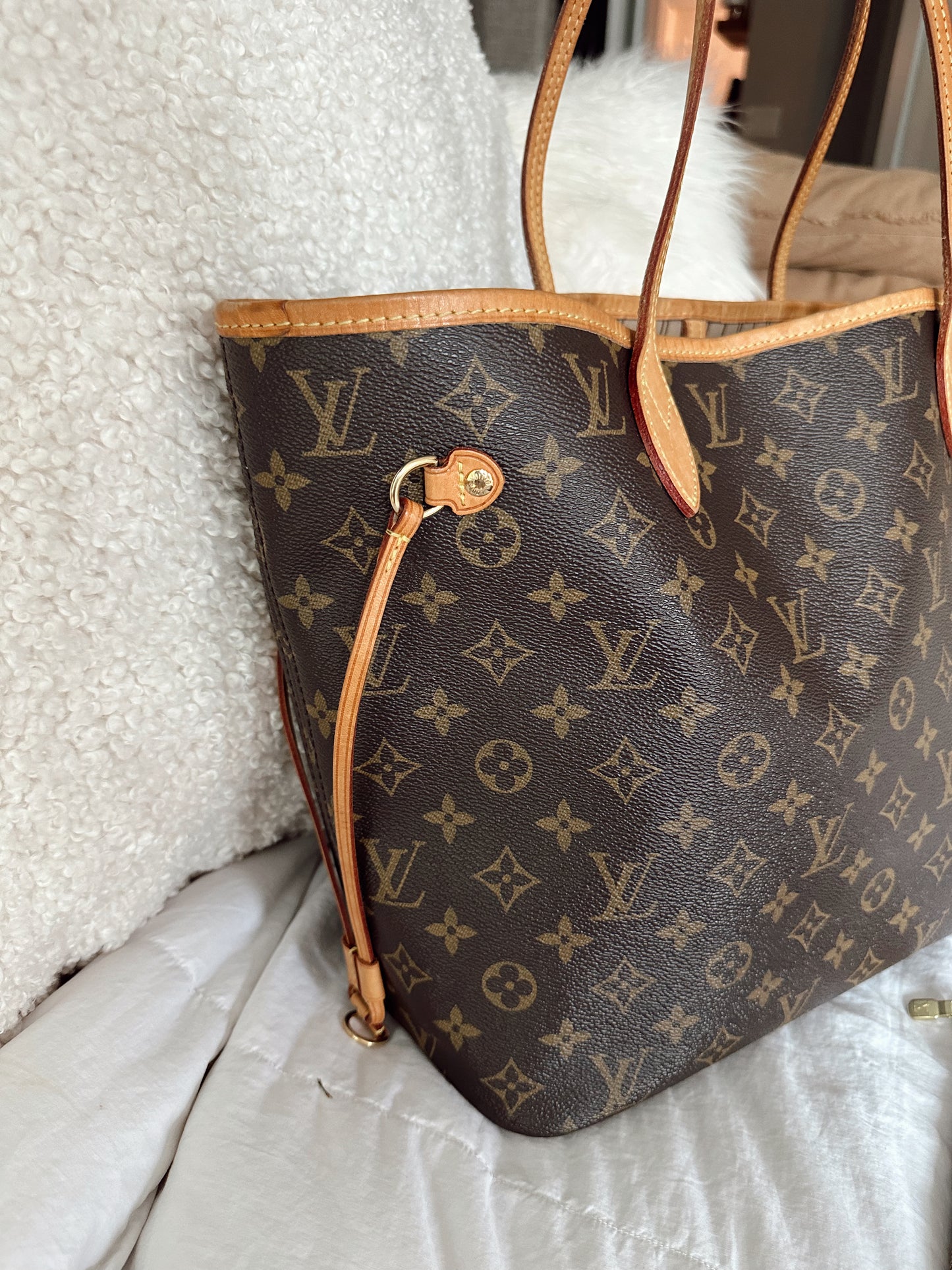 Louis Vuitton Neverfull MM Monogram