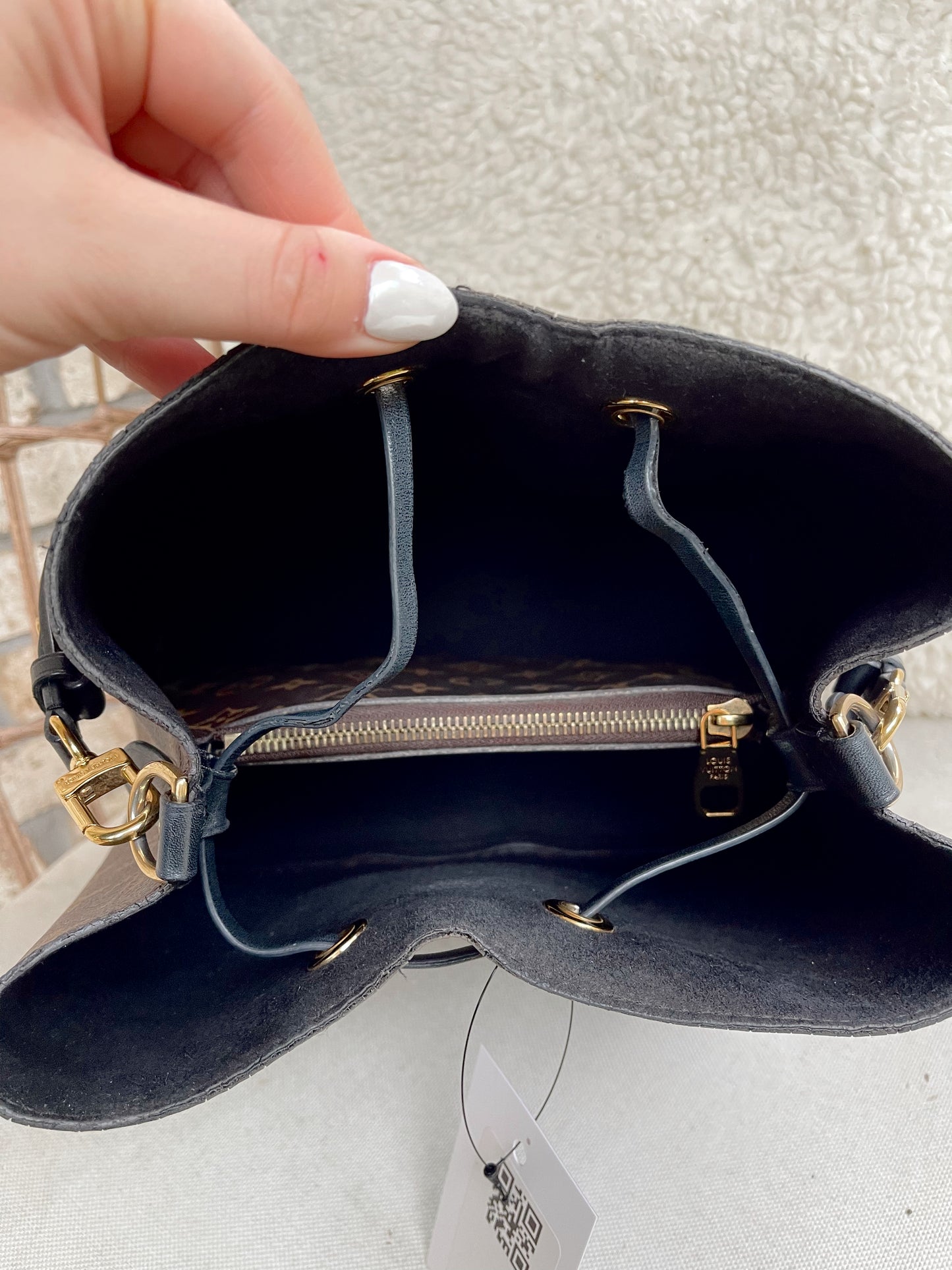 Louis Vuitton NEONOE Black Monogram