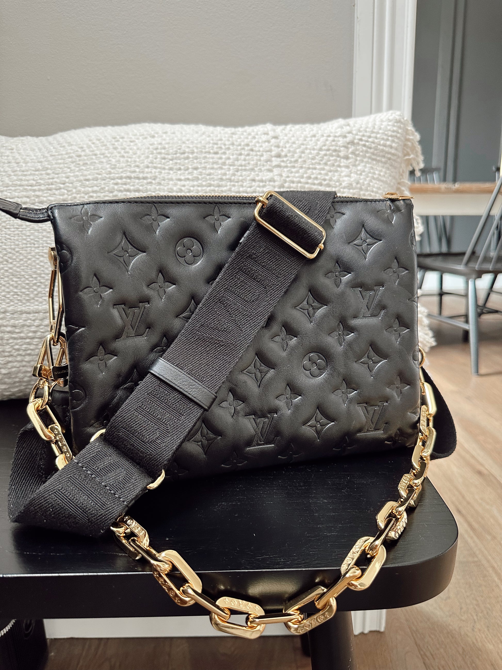 Louis Vuitton - Authenticated Coussin Handbag - Leather Black Plain for Women, Very Good Condition