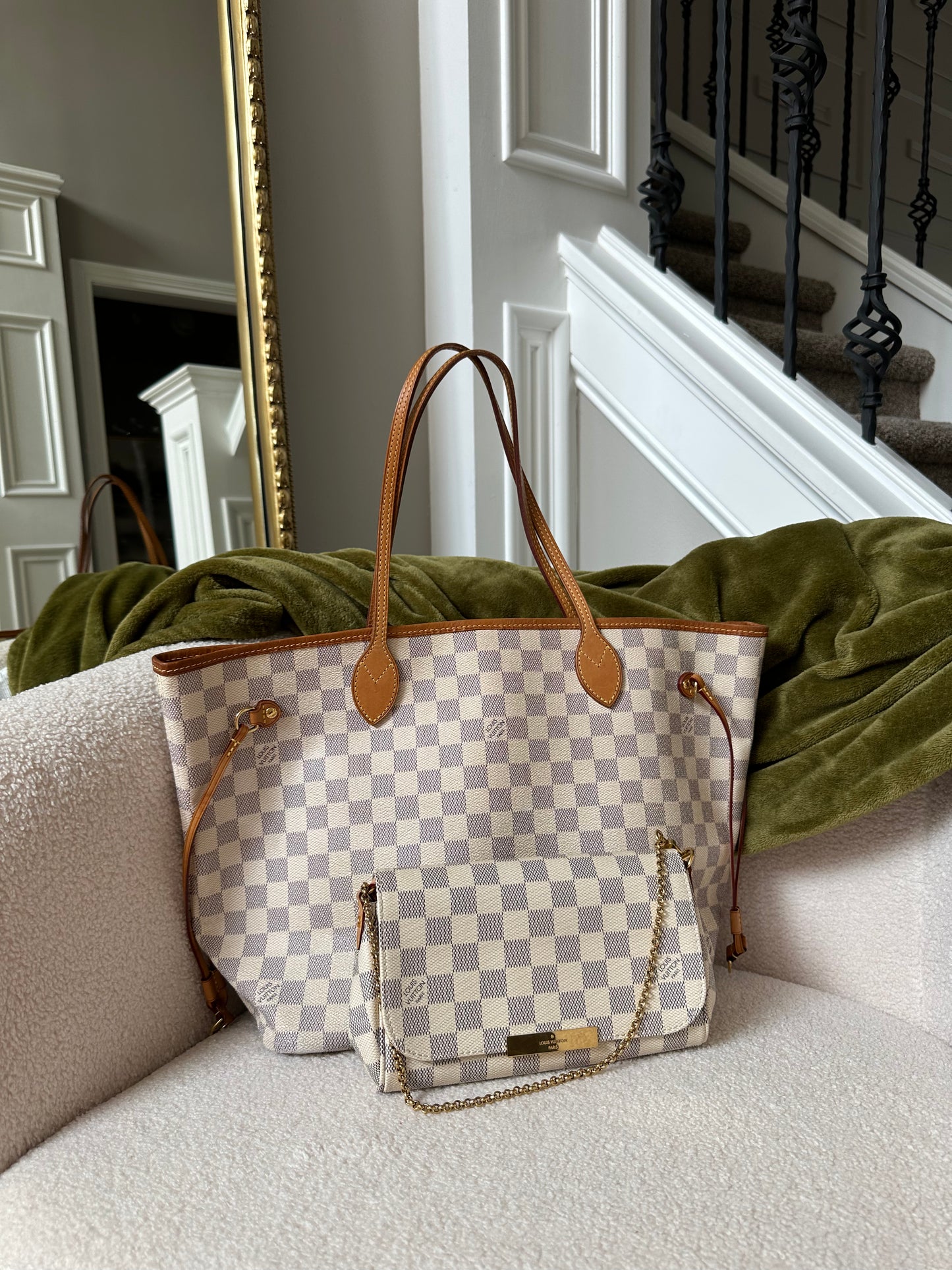 Louis Vuitton Favorite PM