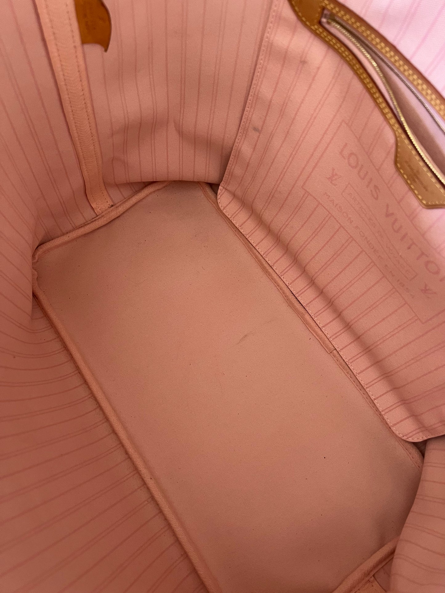 Louis Vuitton Neverfull GM Rose Ballerine