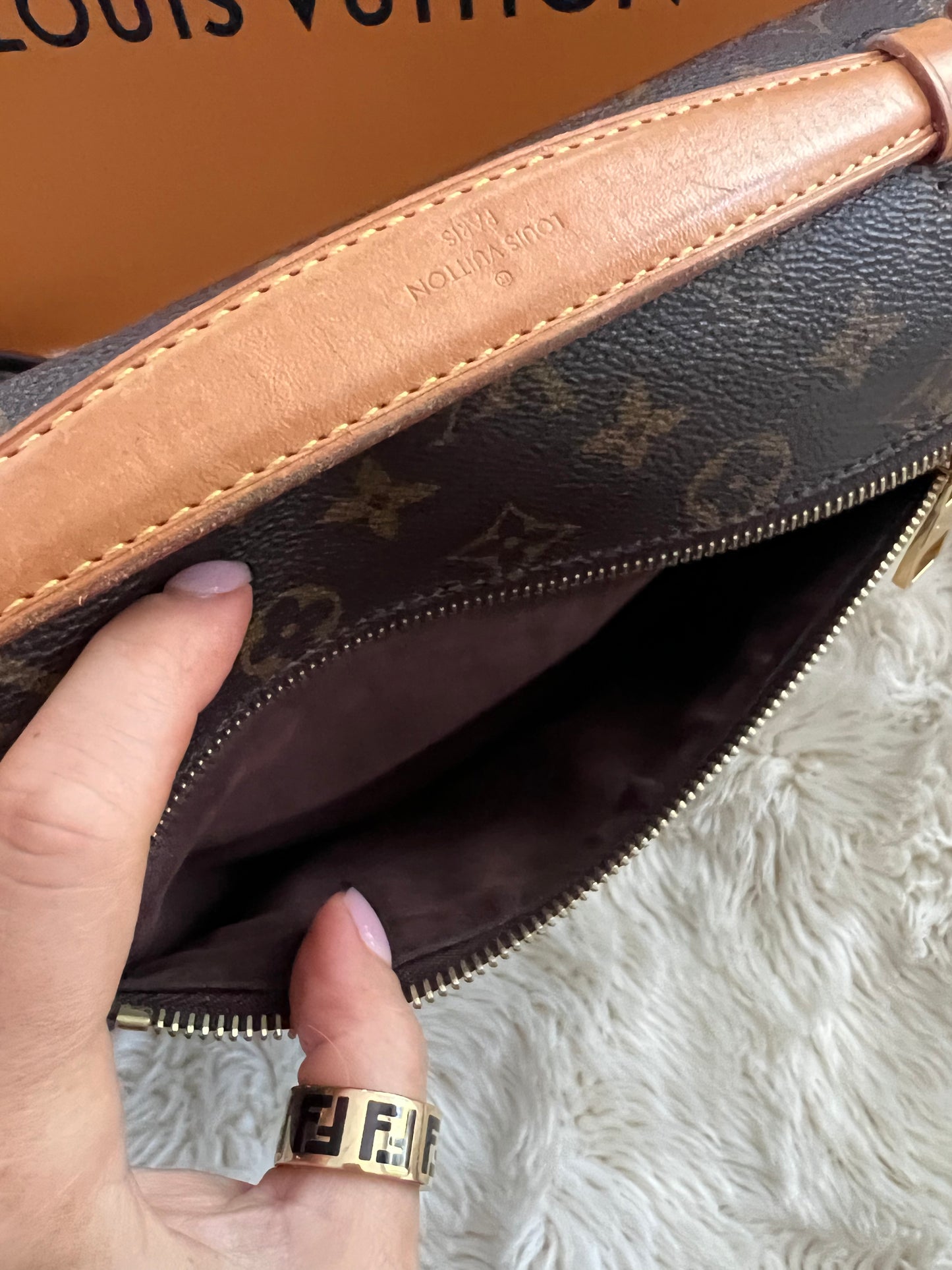 Louis Vuitton Pochette Metis