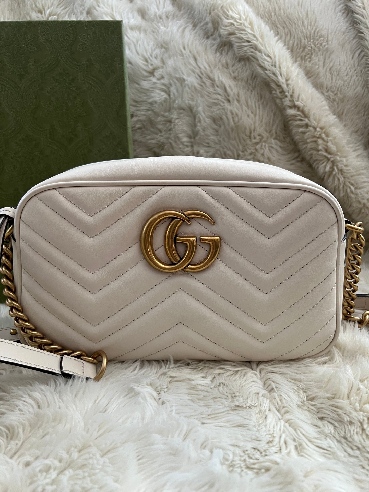 GG Marmont Shoulder Bag Matelasse Neutral