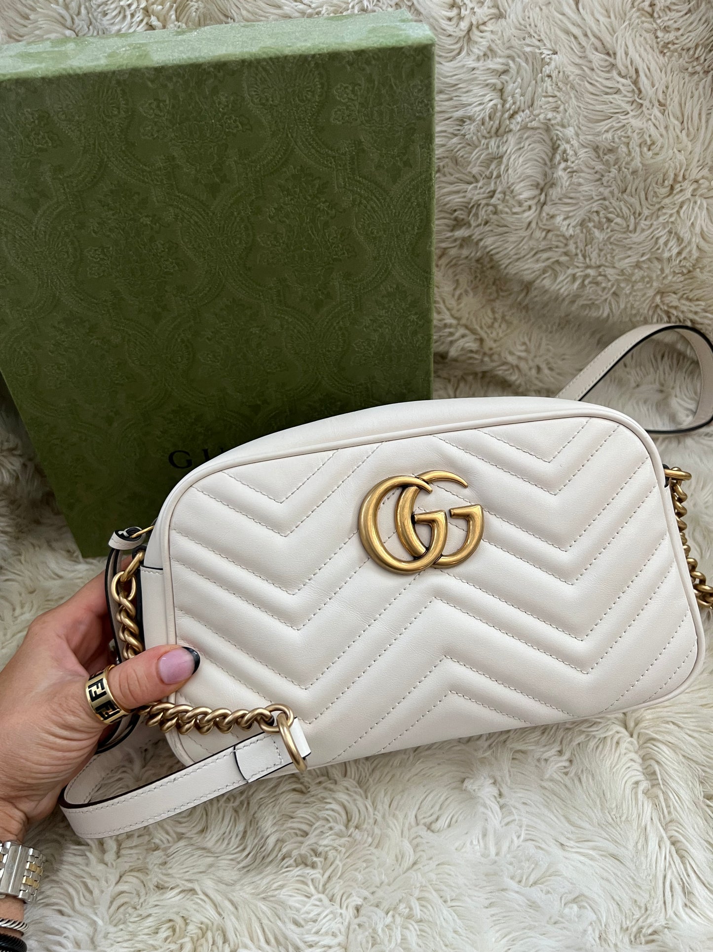 GG Marmont Shoulder Bag Matelasse Neutral