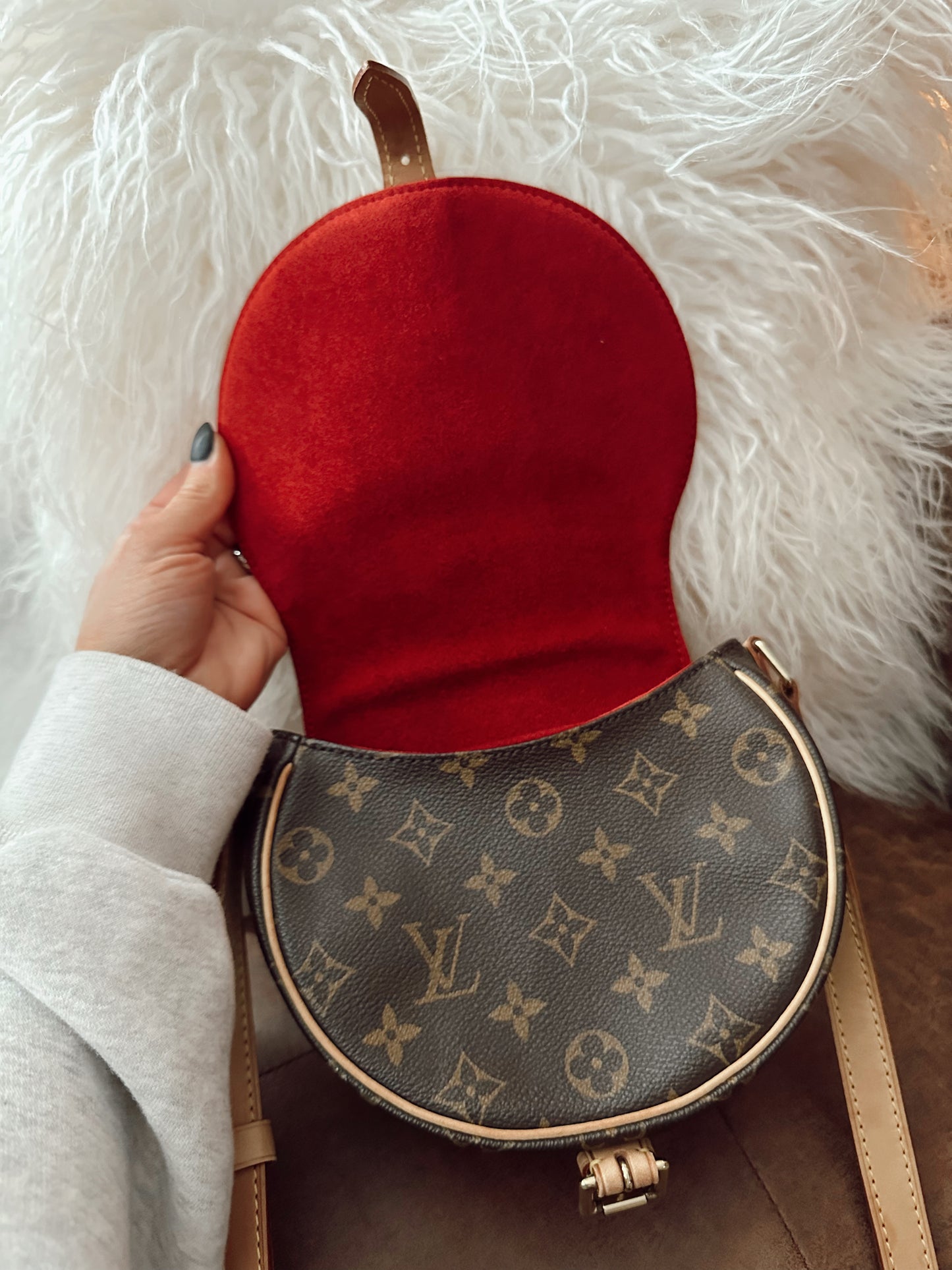 Louis Vuitton Tambourine Monogram