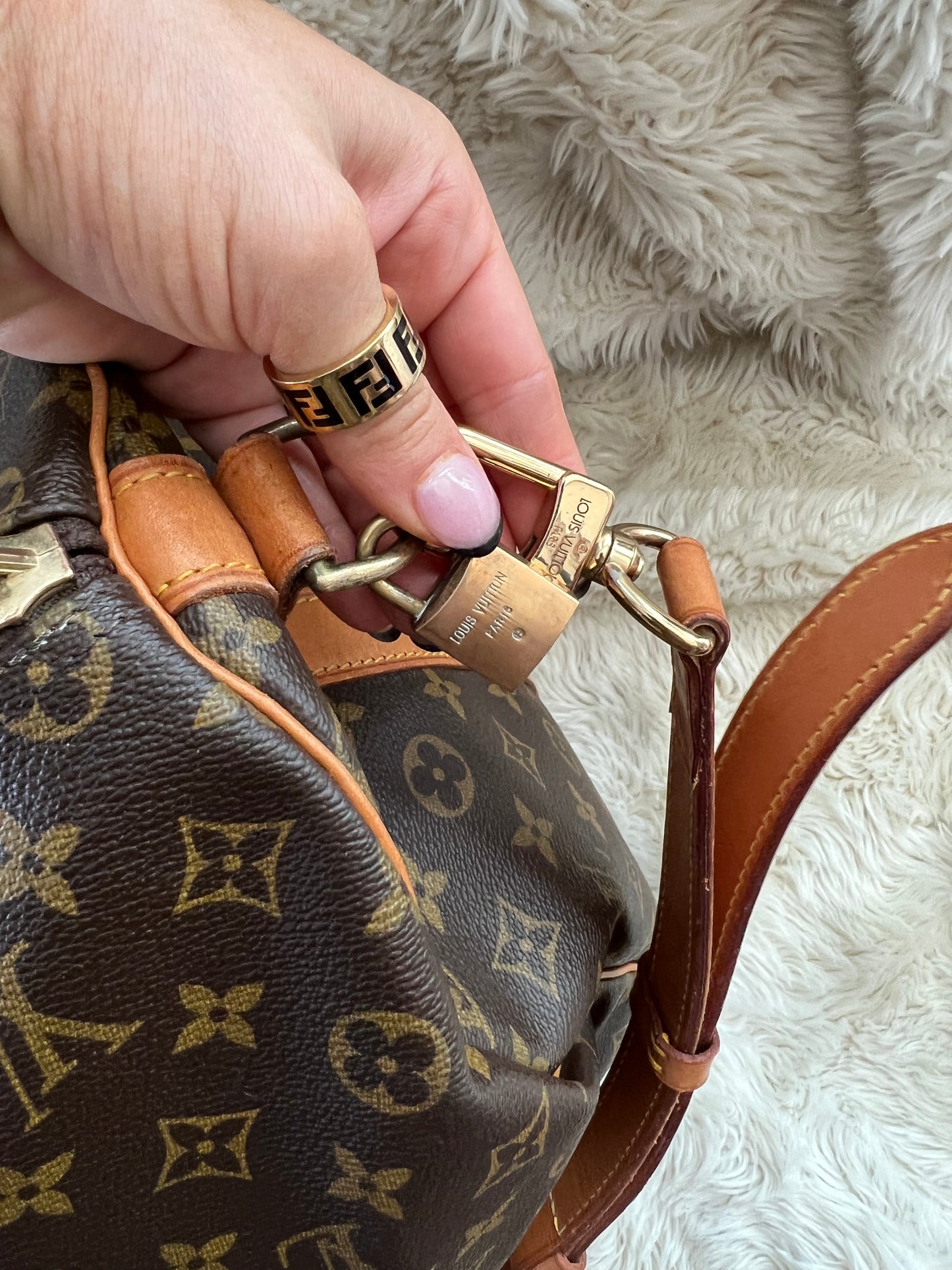 Louis Vuitton Keepall 50 Bandouliere