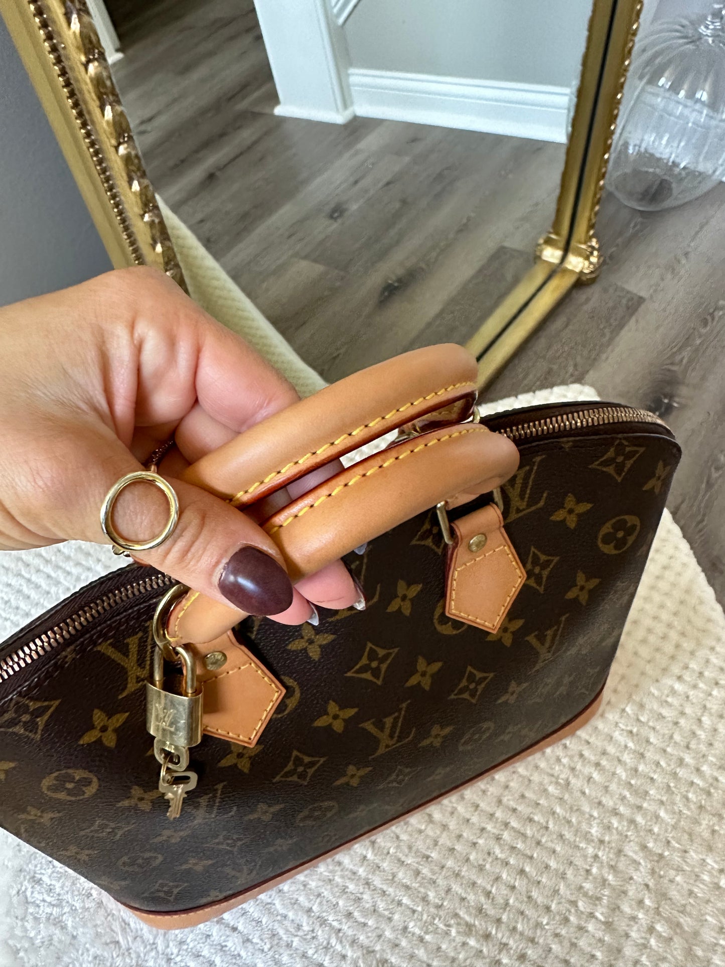 Louis Vuitton Alma PM