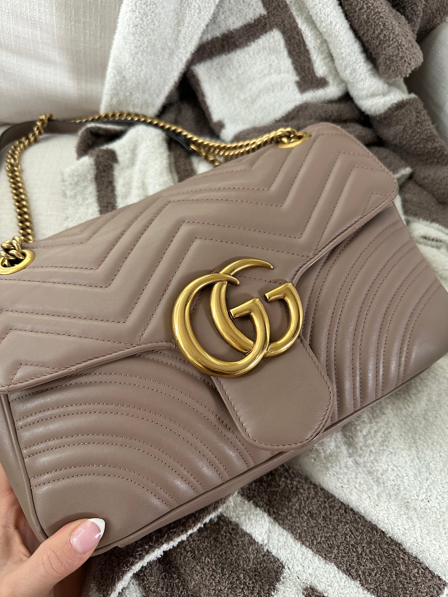 Gucci Marmont Flap Medium Beige