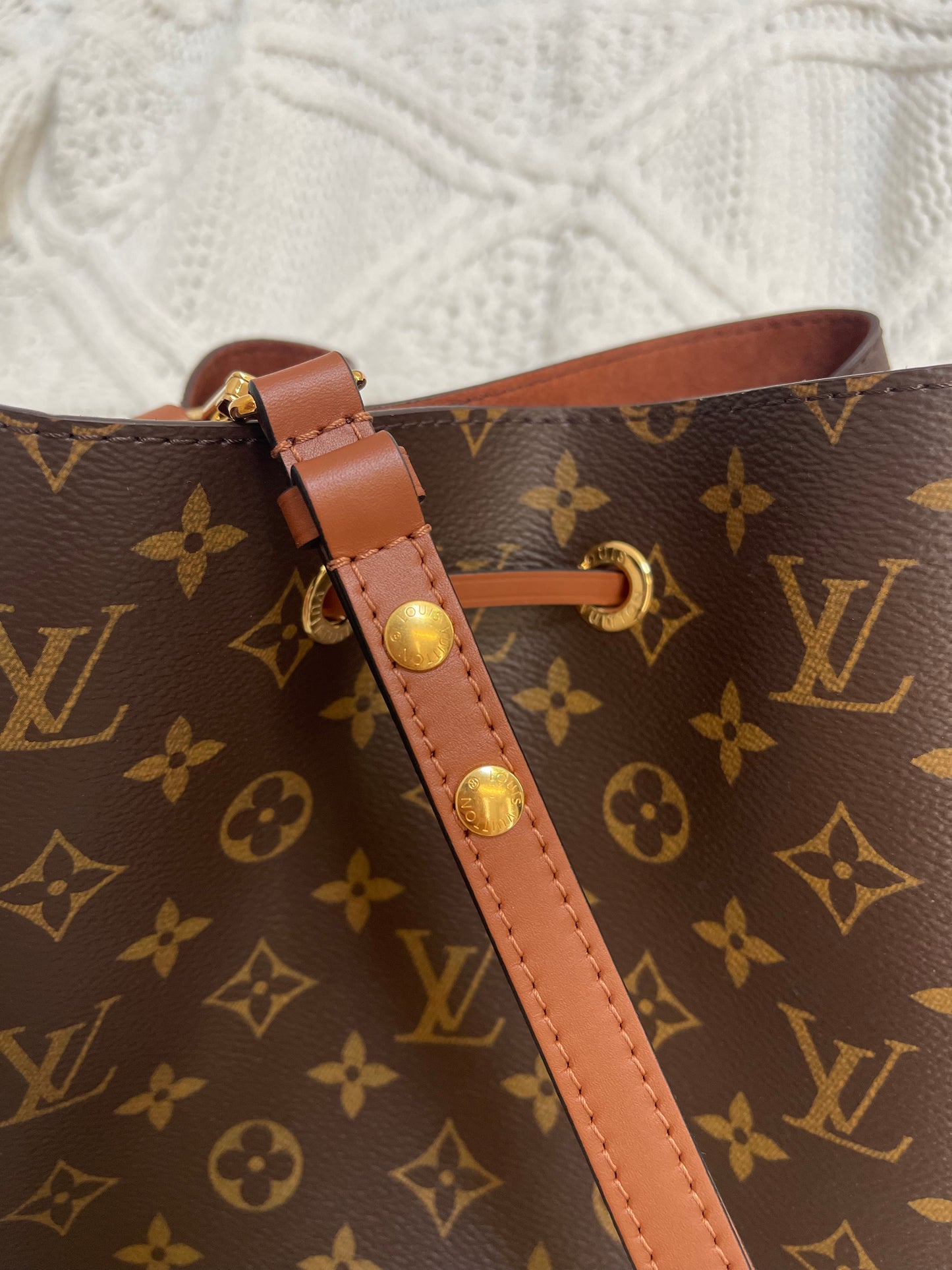 Louis Vuitton NeoNoe Caramel