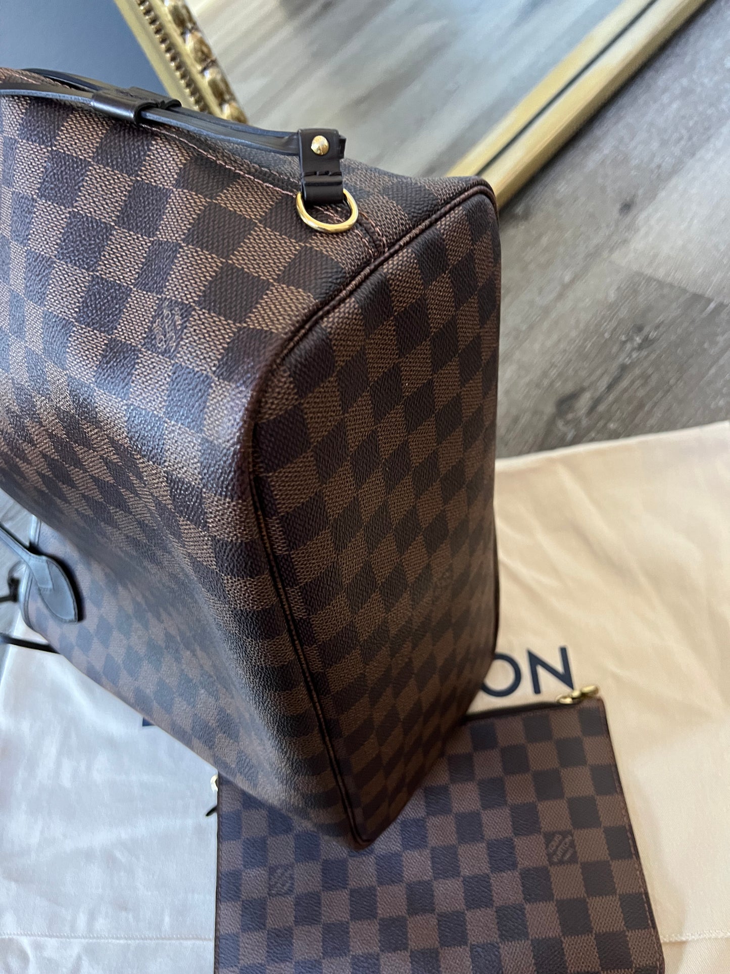 Louis Vuitton Damier Neverfull MM W/ Pouch