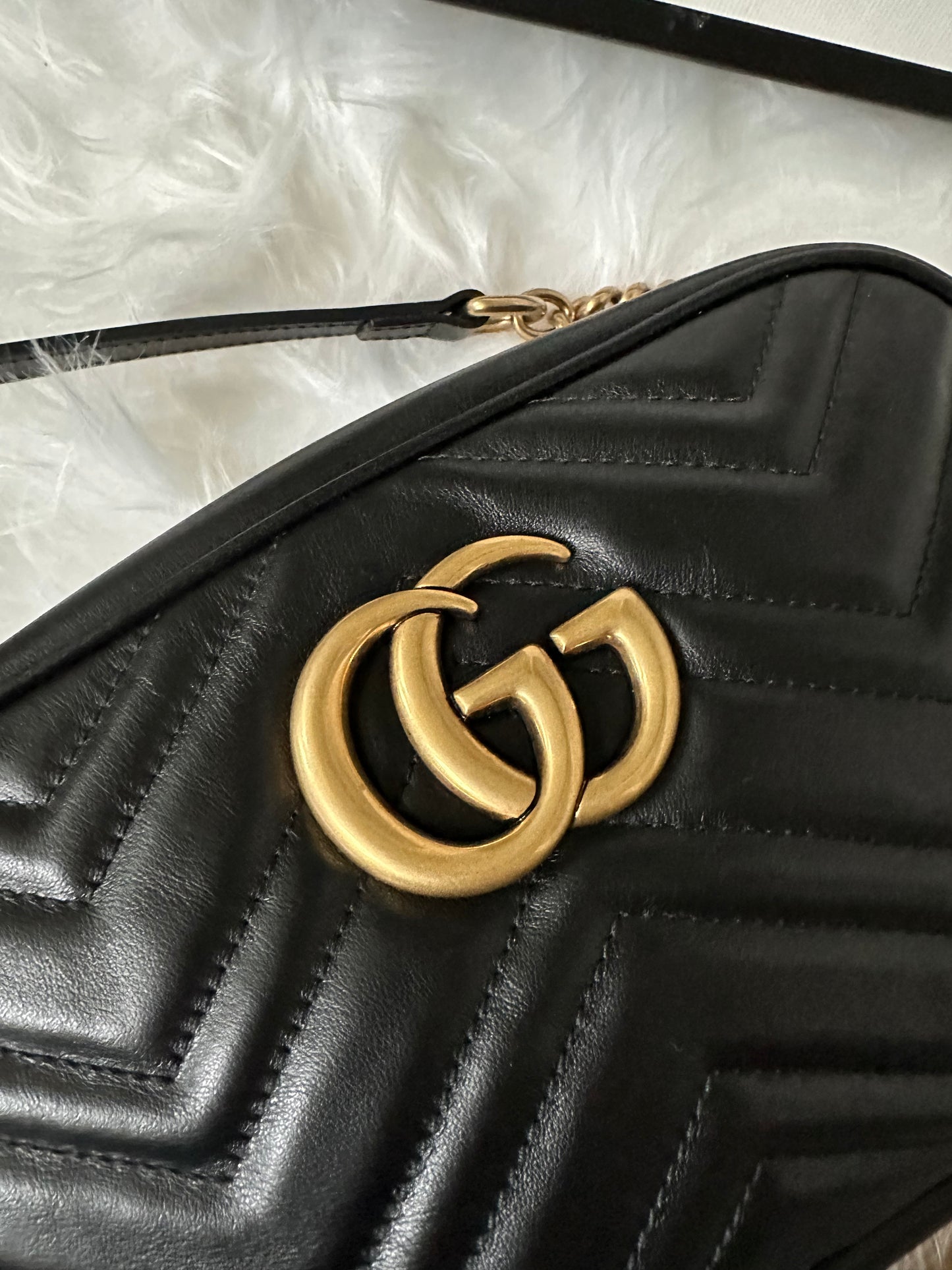 Gucci GG Marmont Shoulder Bag