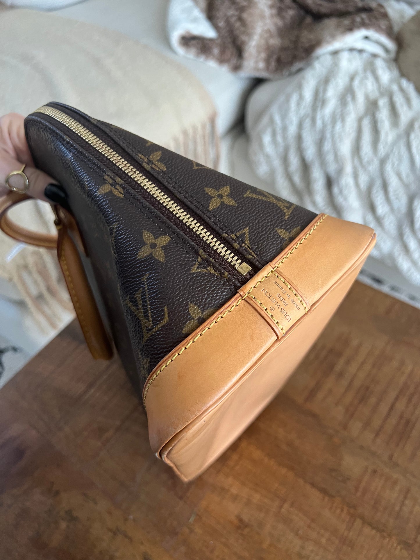 Louis Vuitton Alma Monogram pm