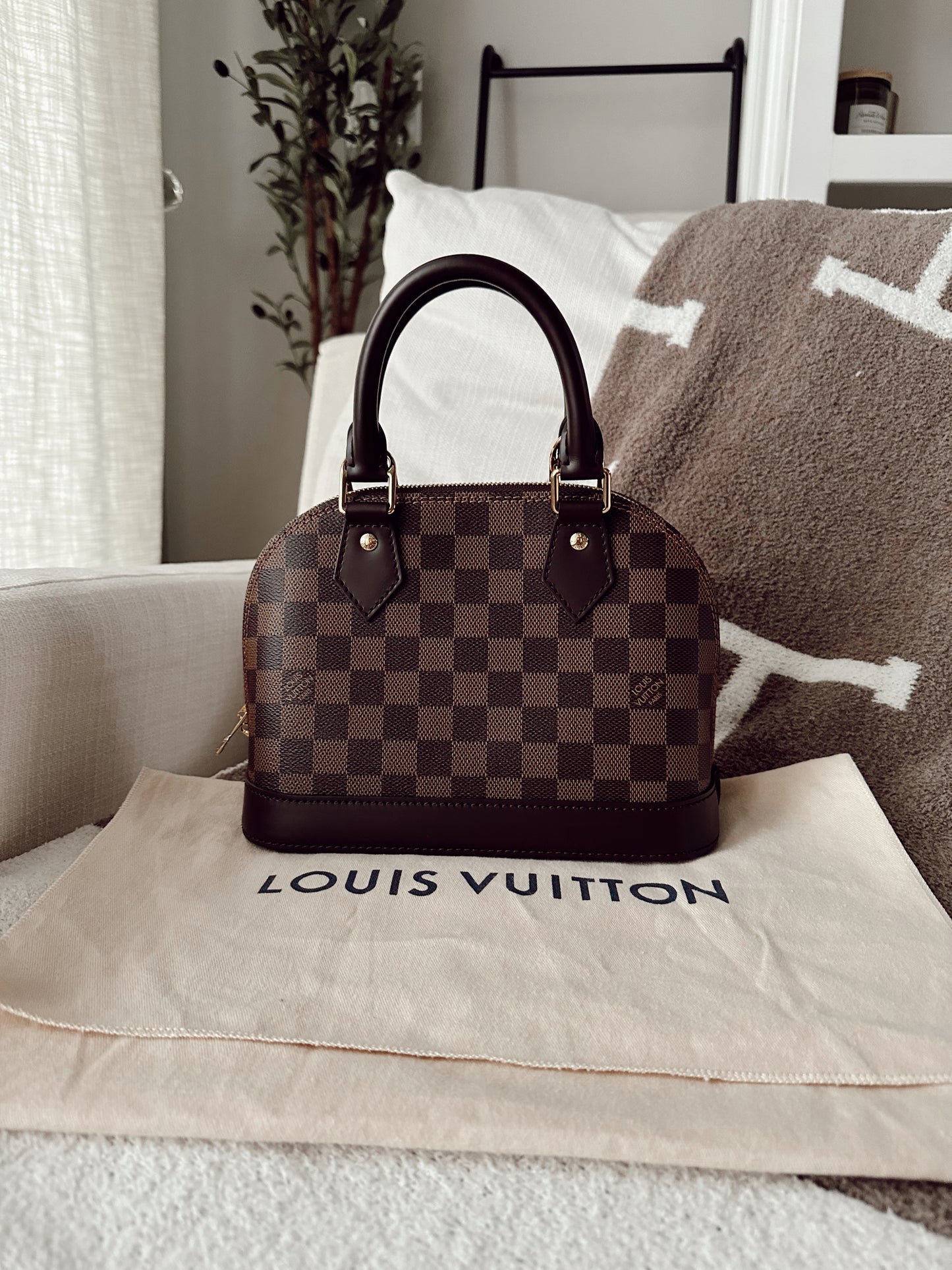 Louis Vuitton Alma BB Damier Ebene – thedesignercouple